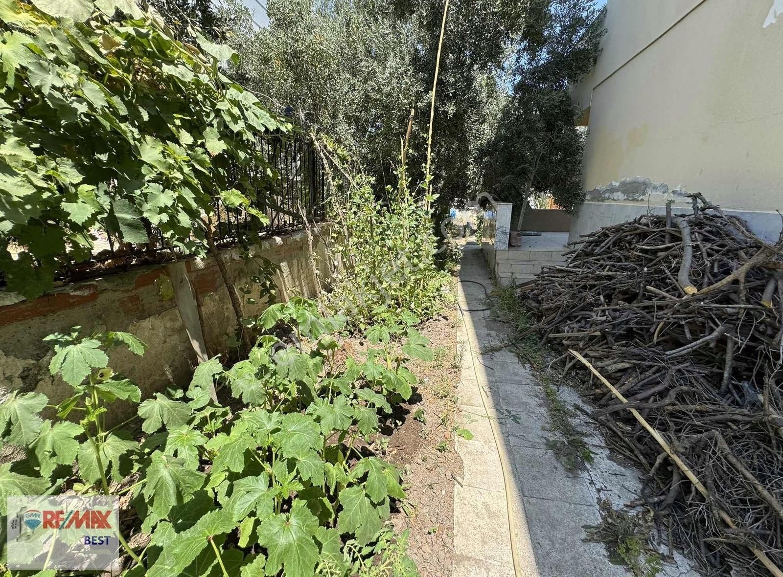 16 Remax Best'ten Dikili Salihler'de 3+1 Villa - Görsel 3