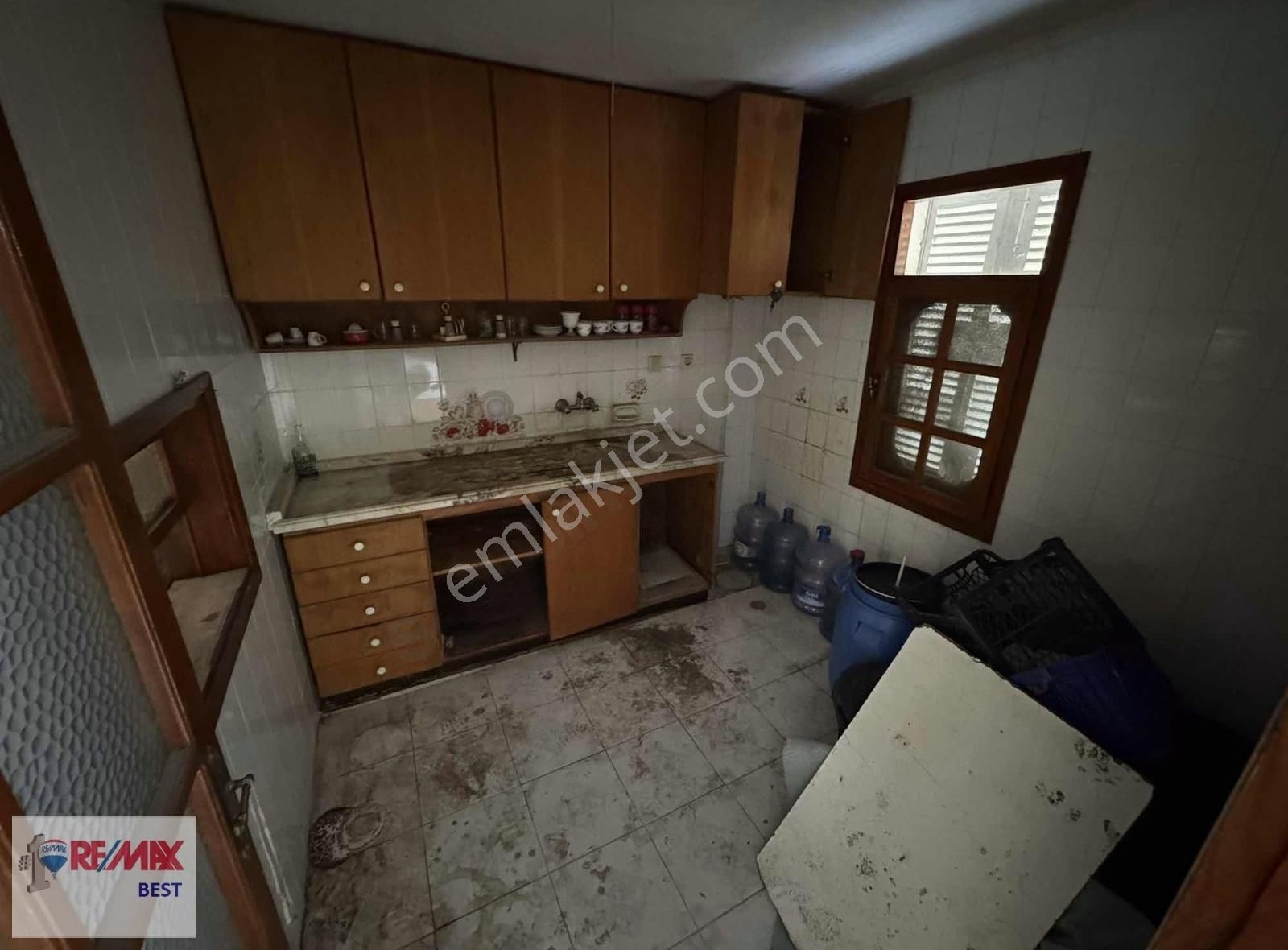 16 Remax Best'ten Dikili Salihler'de 3+1 Villa - Görsel 2