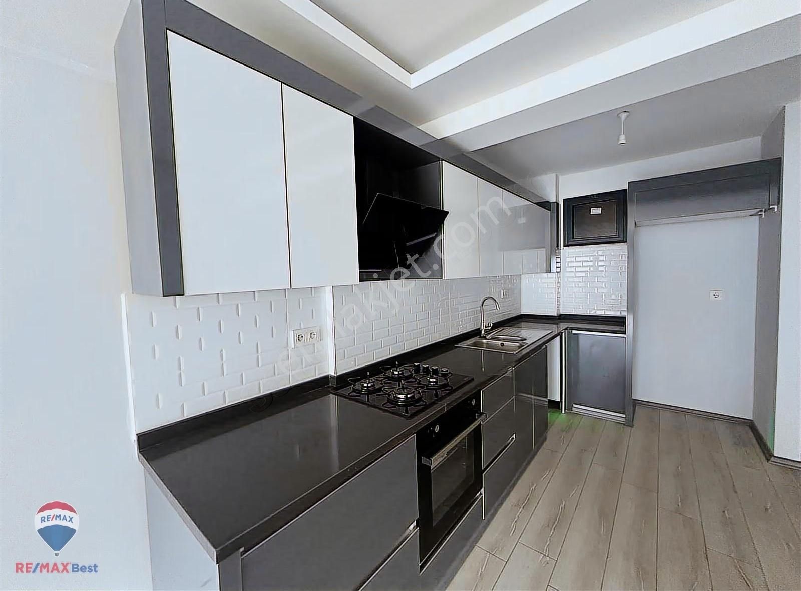 6 Karşıyaka Zübeyde Hanımda Satılık 2+1 Lüks Daıre - Görsel 2