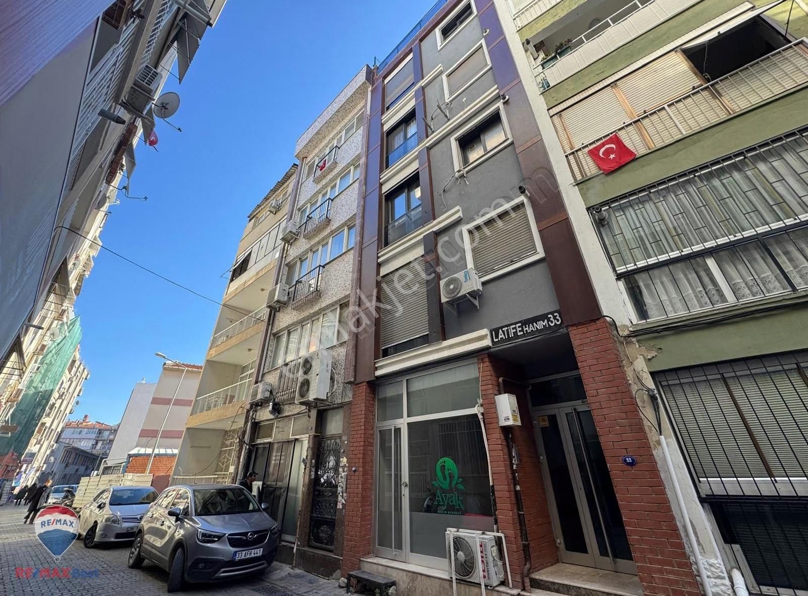 51 Karşıyaka Çarşı Ve İzbana Yakın Yenı Bınada Arakat 1+1 - Görsel 2