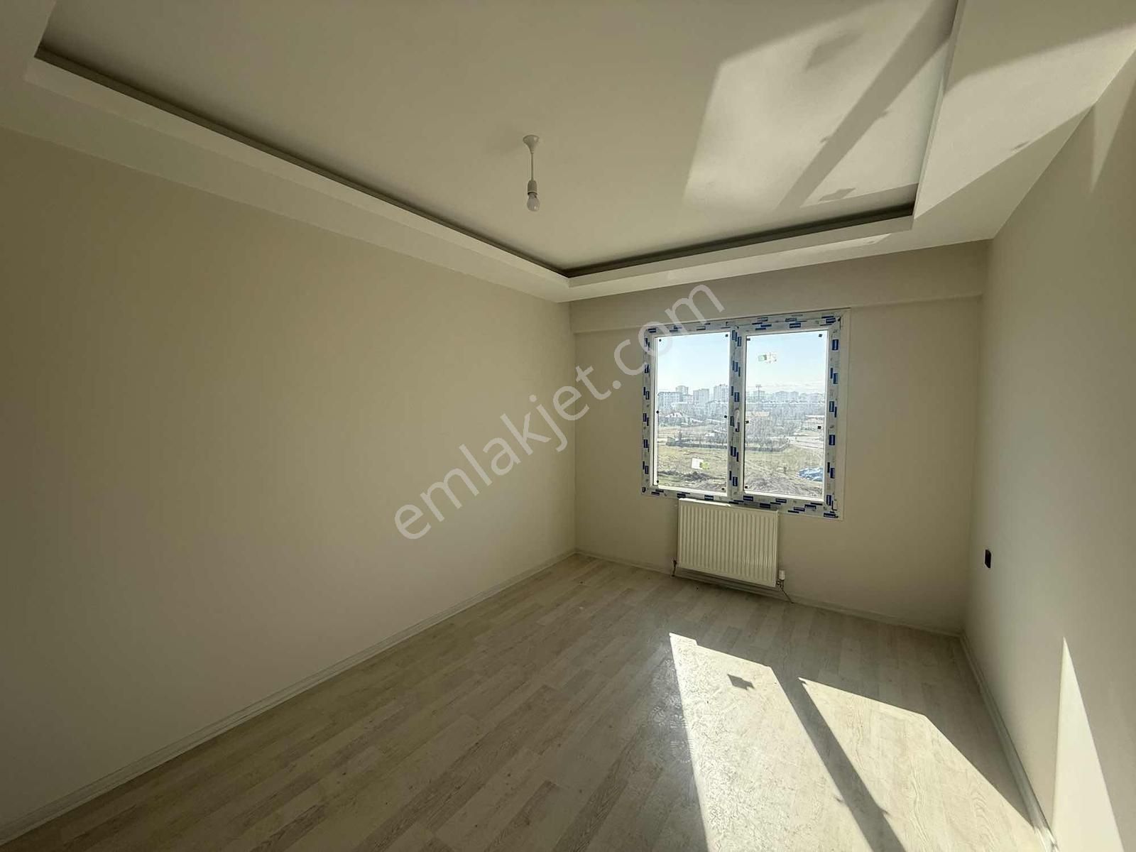 Fetanet Emlaktan Zümrüt Mahallesinde Sıfır Lüks 3+1 Kiralık Ara - Görsel 13