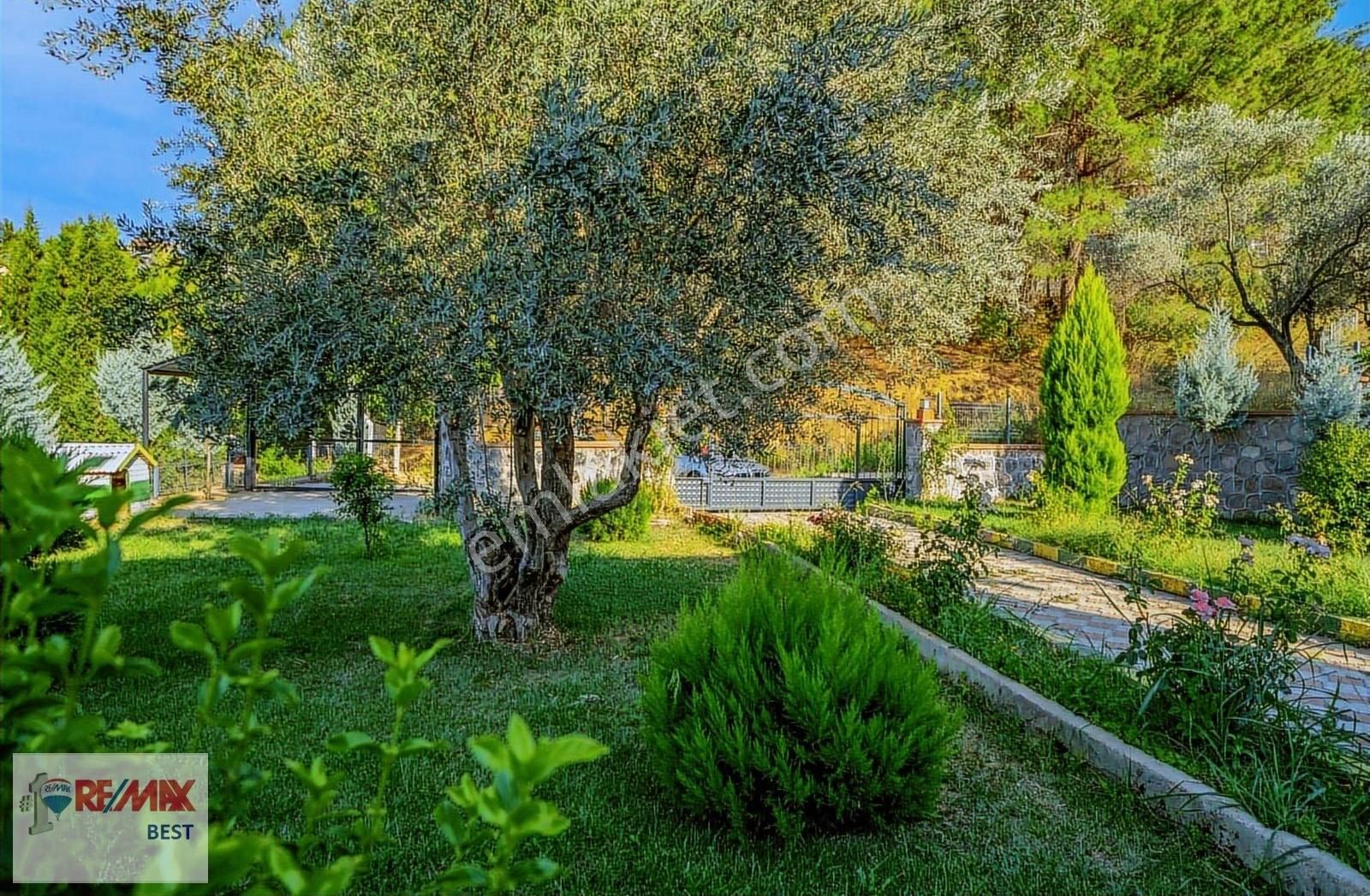 8 Kemalpaşa Yukarıkızılcada 750 M2 Bahçeli 250 M2 Satılık Villa - Görsel 11