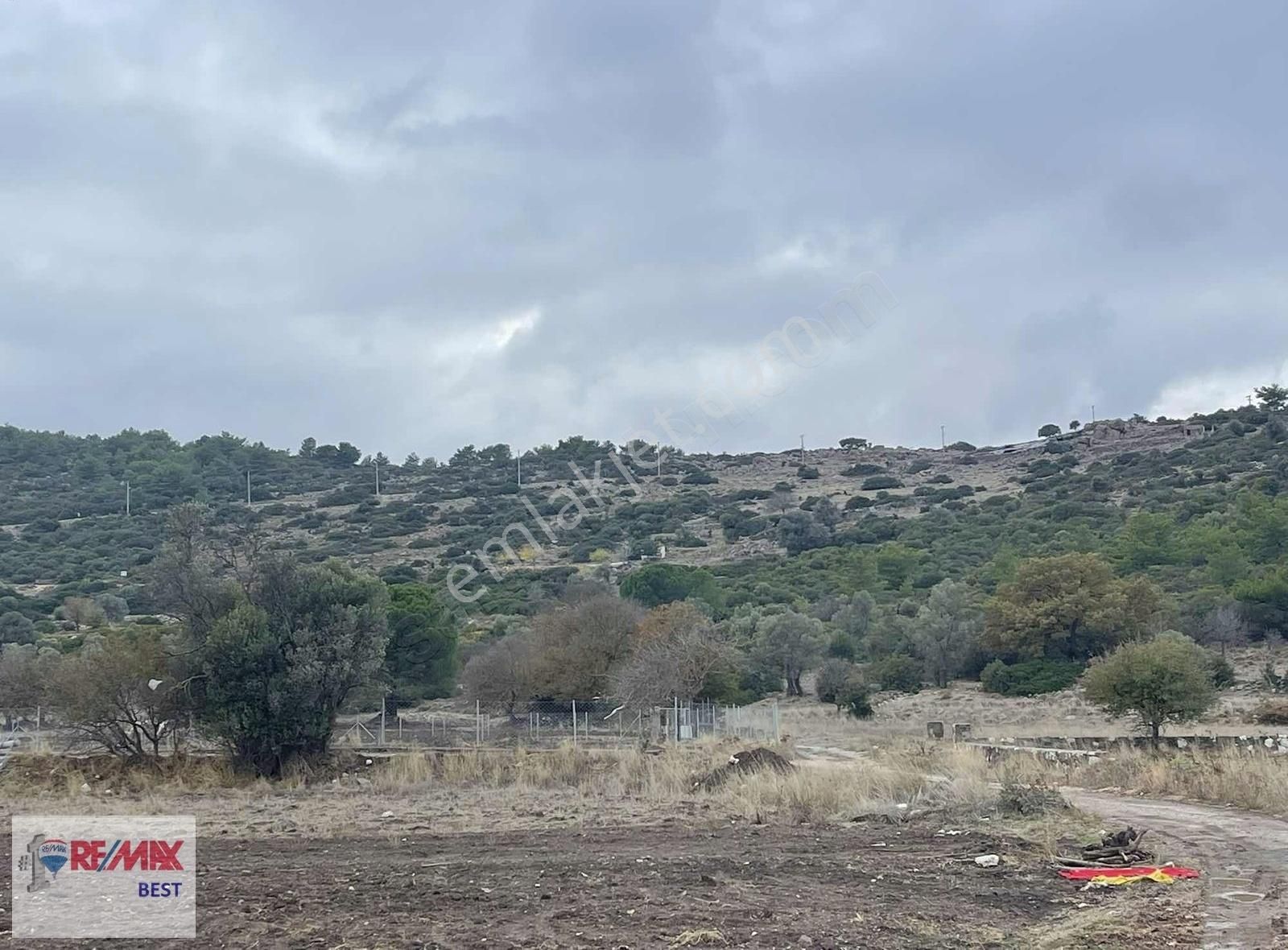 10 Urla Kadıovacık Köyünde 8551 M2 Satılık Tarla - Görsel 2