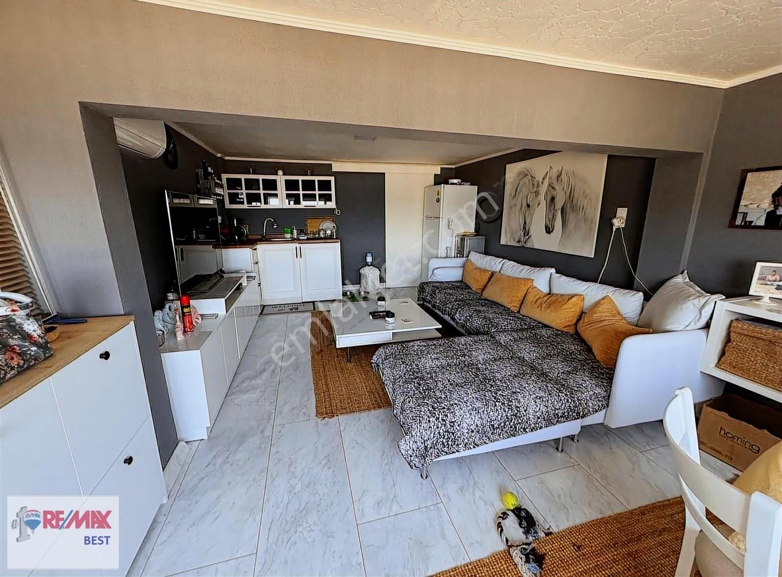 7 Remax Best'ten Aliağa Şakran Da Denize Sıfır Triplex Villa - Görsel 6
