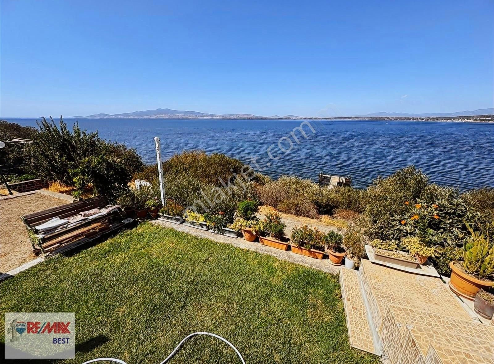 7 Remax Best'ten Aliağa Şakran Da Denize Sıfır Triplex Villa - Görsel 13