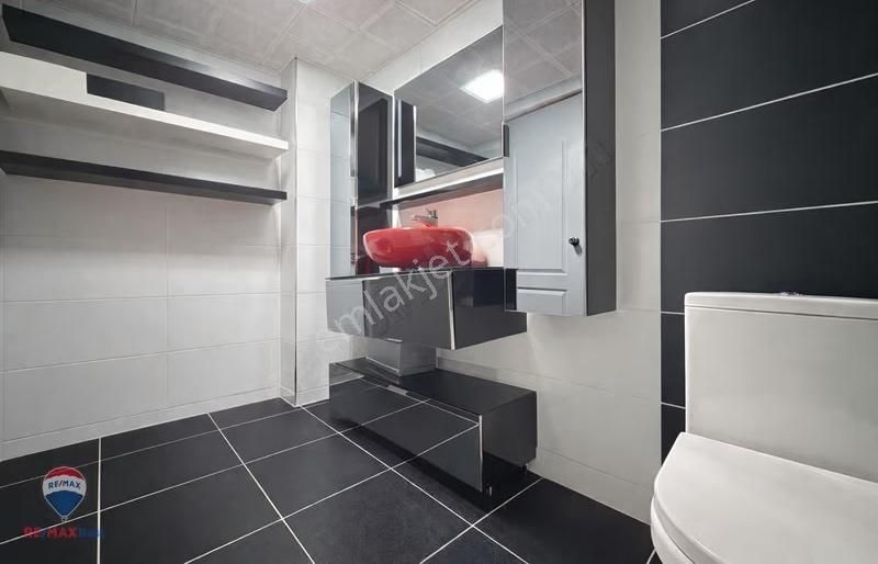 11 Bostanlı Merkezde Asansörlü Geniş 3+1 Satılık Daire - Görsel 15