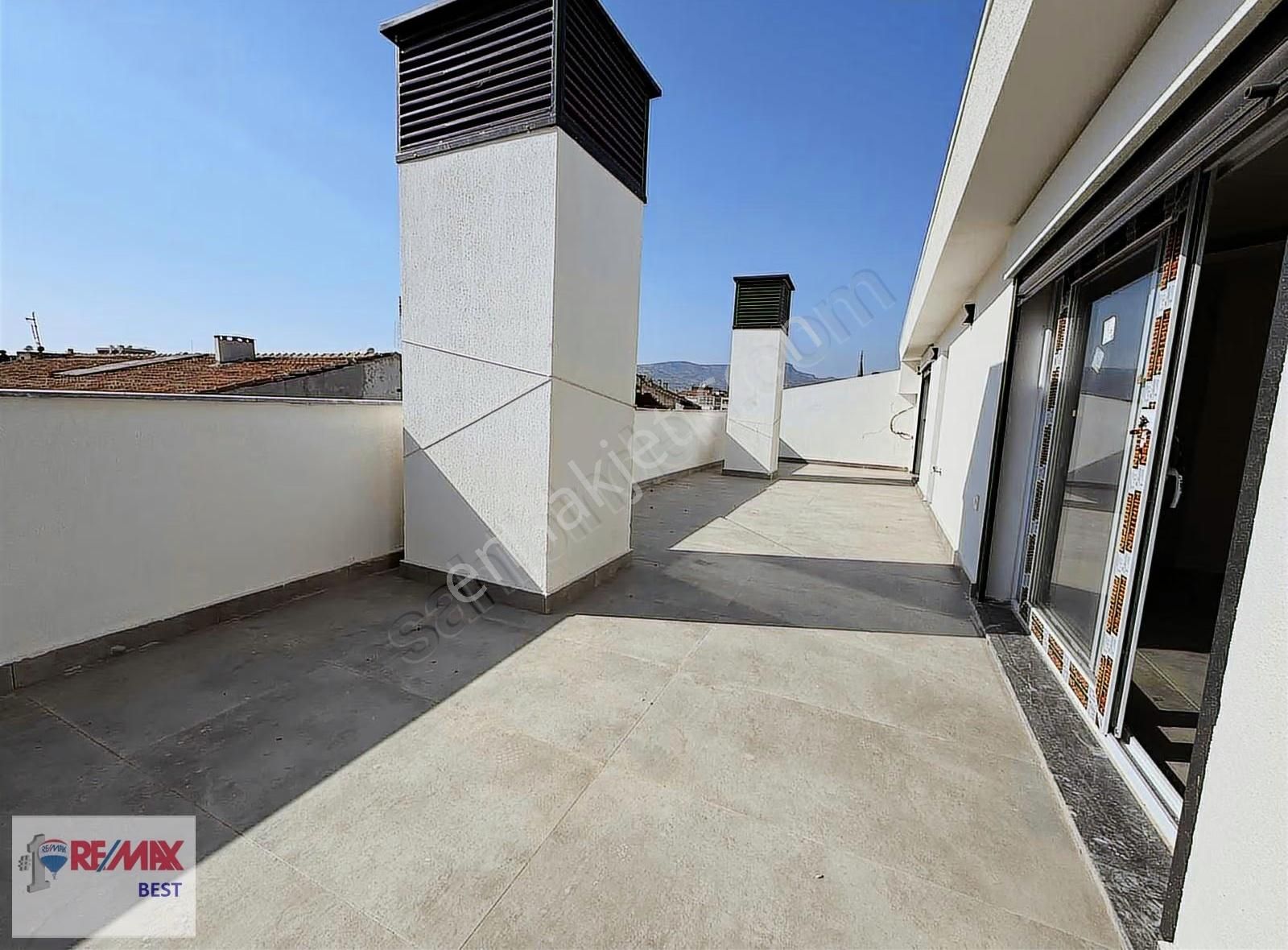 16 Hakan Büyükten Karşıyaka Çarşı Yürüme Mesafesi3+1dublex Daire - Görsel 2