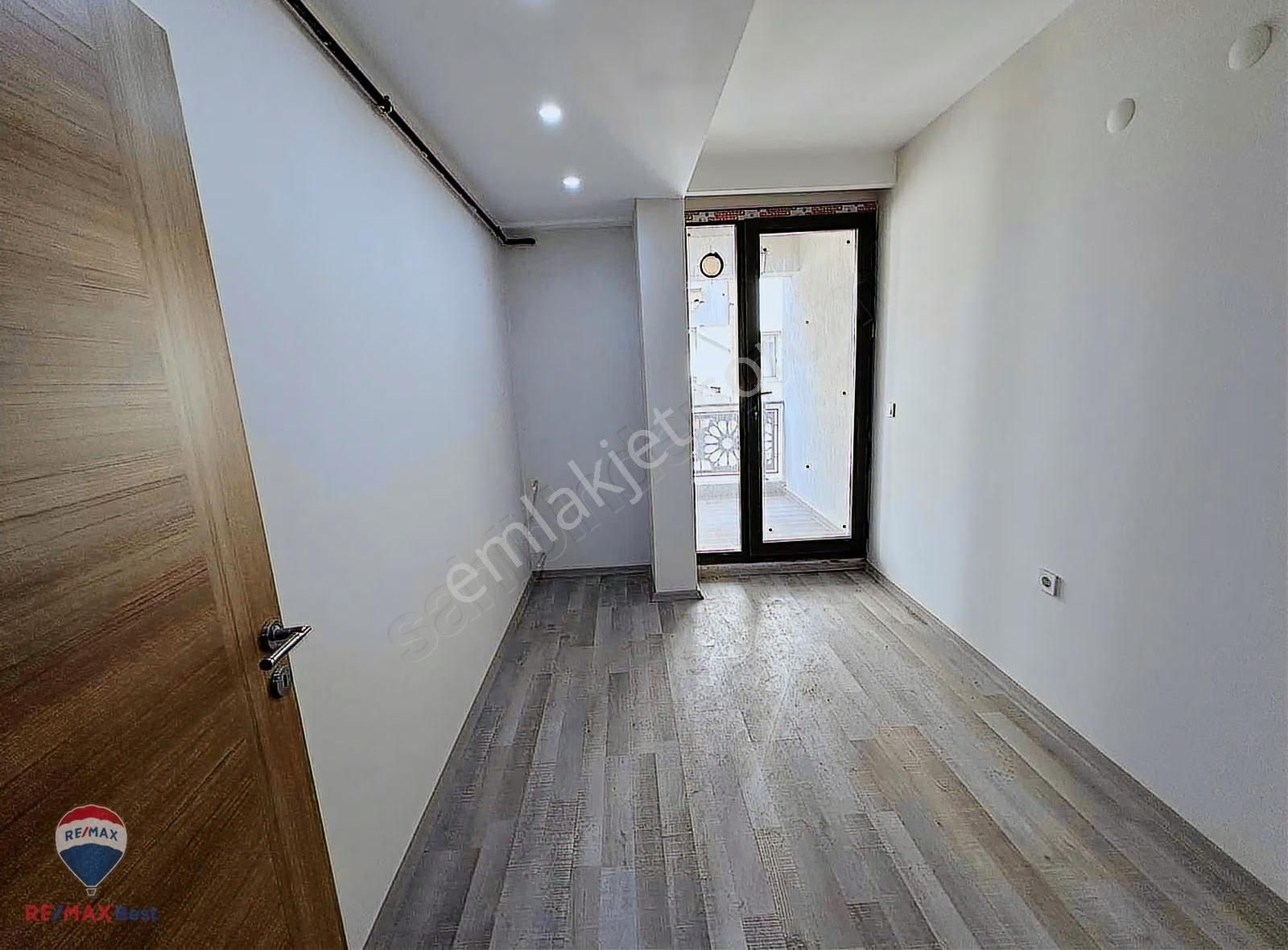 12 Remax Best'ten Karşıyaka Demırköprüde Satılık 3+1 Daıre - Görsel 4