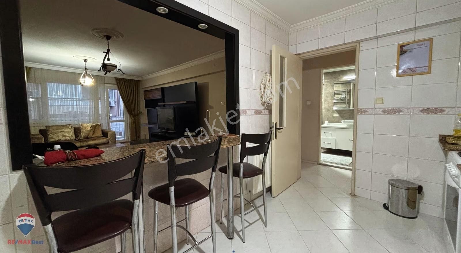 23 Karşıyaka Nergiz Goncalarda Kiralık 3+1 Ferah Daire - Görsel 2