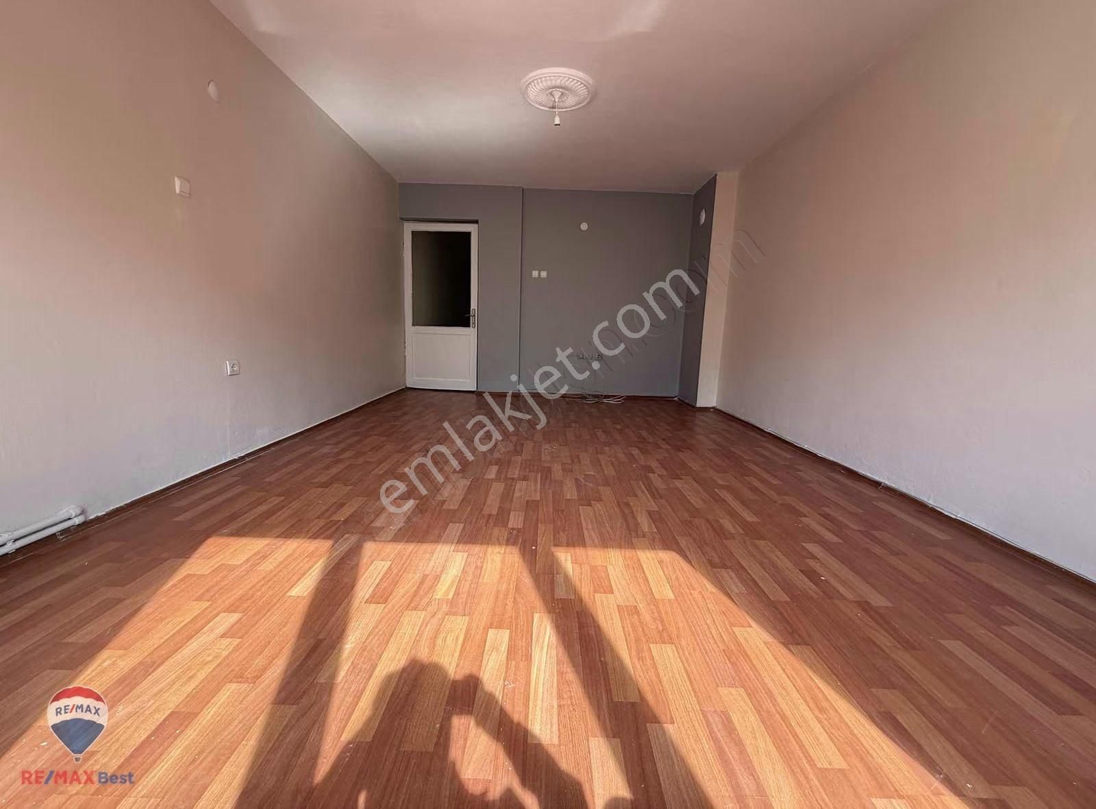 64 Bahçelievler De Merkezi Konumda 3+1 Kiralık Daire - Görsel 8