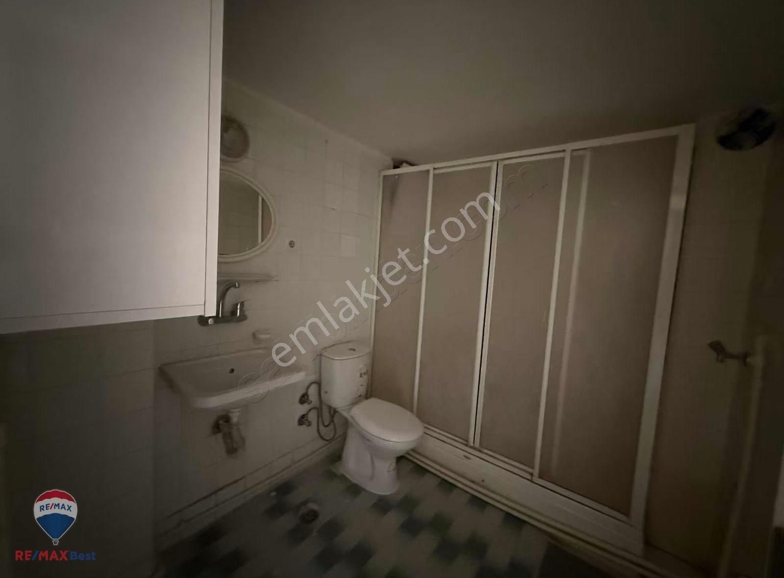 64 Bahçelievler De Merkezi Konumda 3+1 Kiralık Daire - Görsel 18