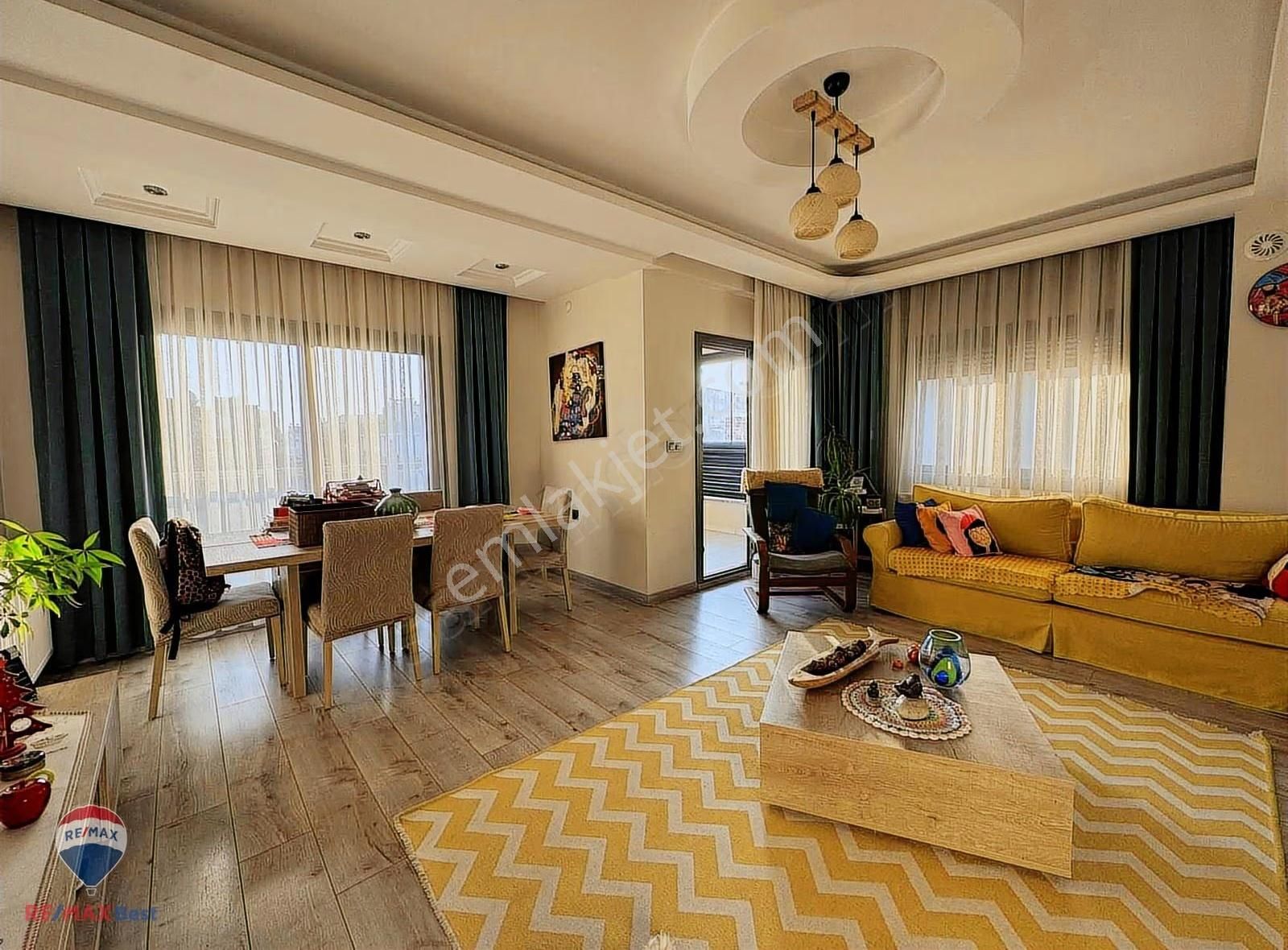 Hakan Büyük"ten Karşıyaka Belediyesi Yakını 4+1 Dublex Teraslı - Görsel 3