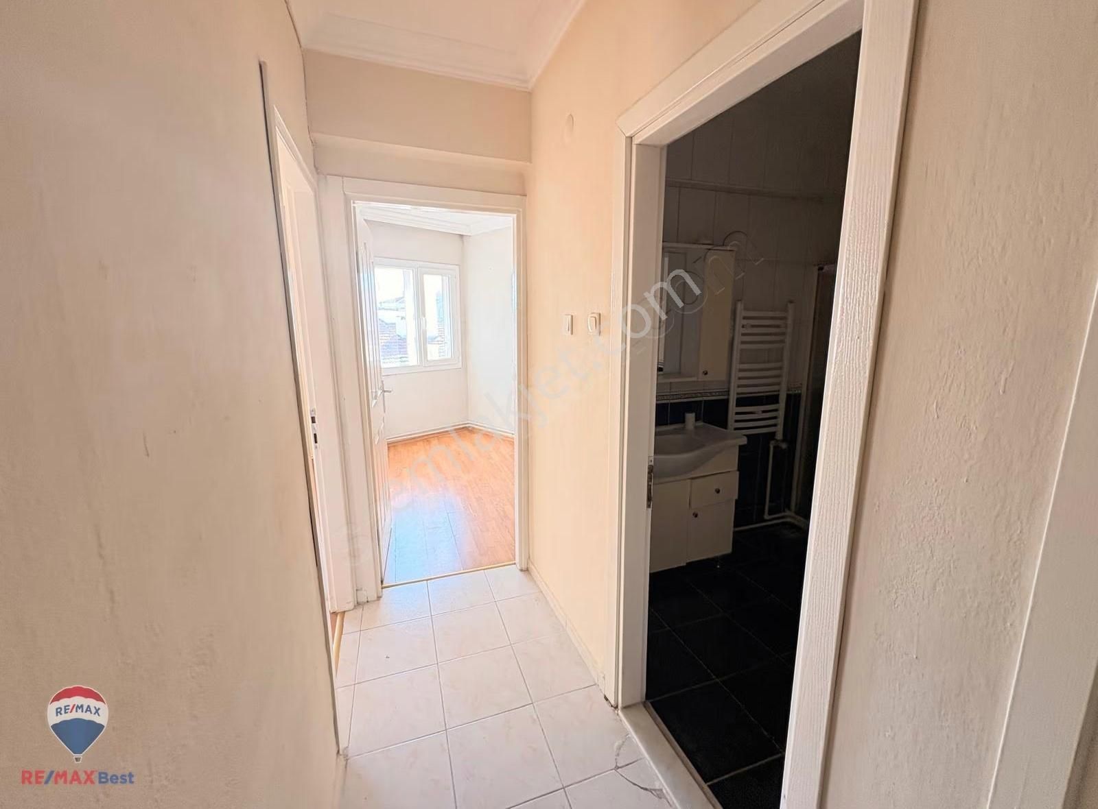 53 Bahçelievler'de Önü Açık Doğalgazlı 3+1 Satılık Daıre - Görsel 13