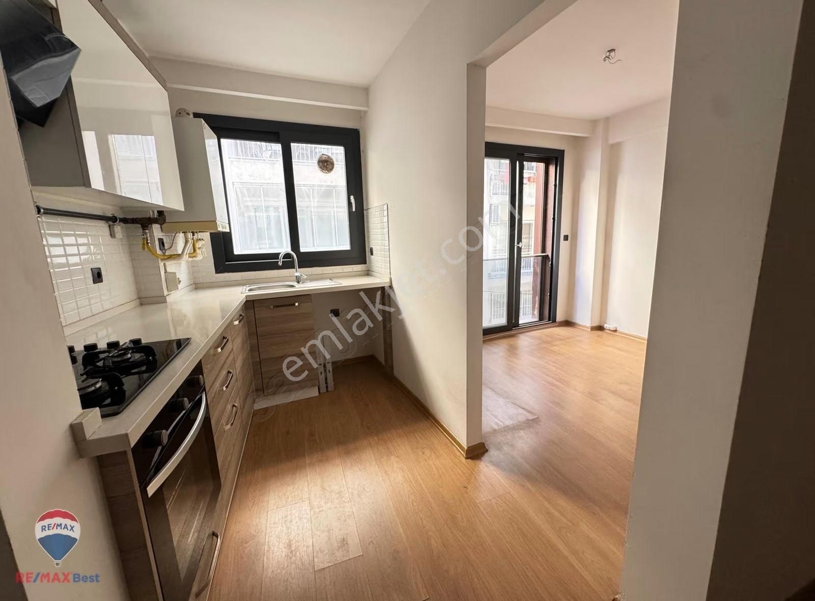 61 Karşıyaka Sahıl Ve İzban Yakını Arakat 1+1 Kıralık Daire - Görsel 2