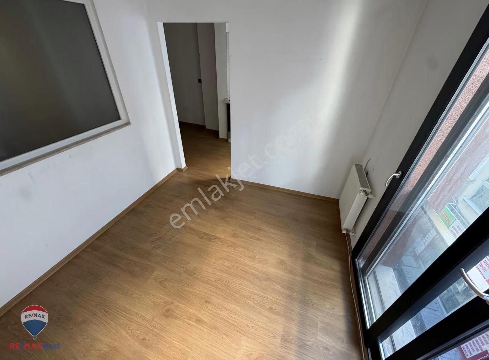 61 Karşıyaka Sahıl Ve İzban Yakını Arakat 1+1 Kıralık Daire - Görsel 6