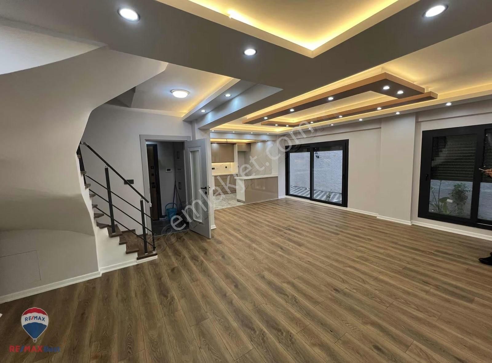 30 Bornova Atatürk Mah. Satılık Triplex İkiz Villa - Görsel 5