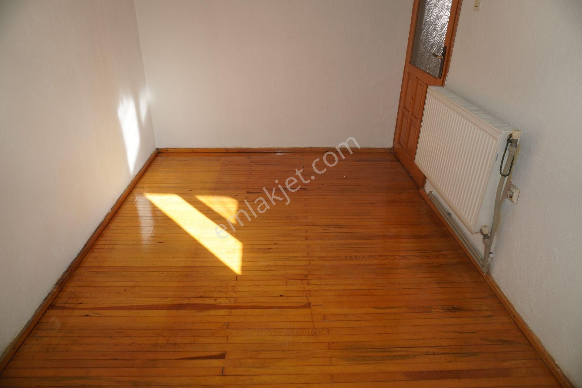 Küçükçiğlide Kiralık 2+1 Doğalgaz Kombili+balkonlu Çiğliserkan - Görsel 13