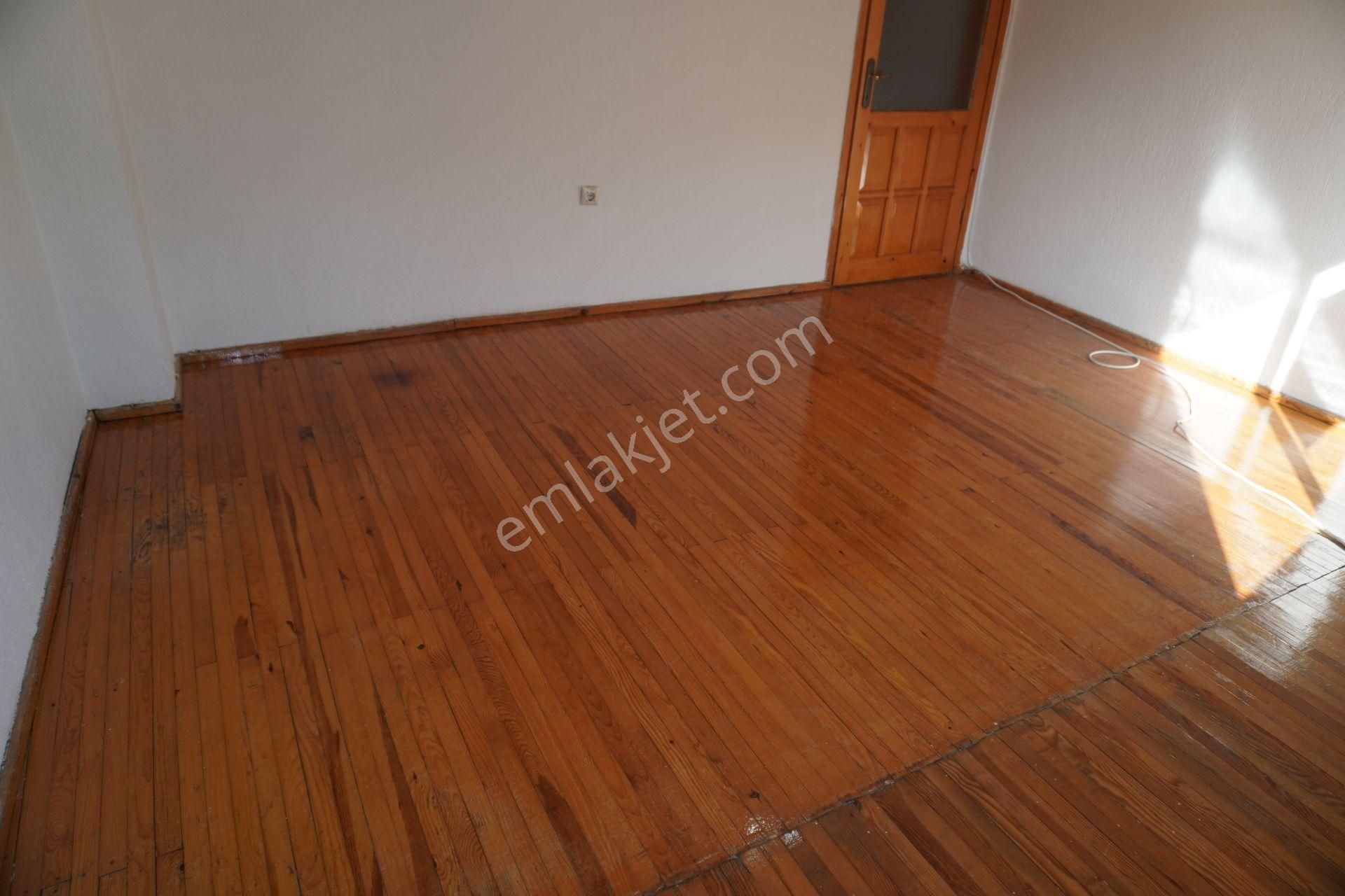 Küçükçiğlide Kiralık 2+1 Doğalgaz Kombili+balkonlu Çiğliserkan - Görsel 18