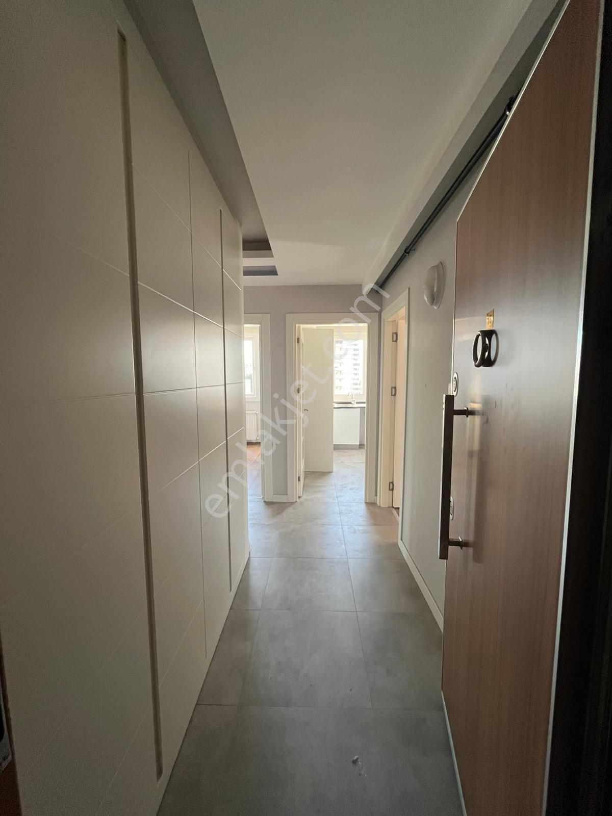 100. Yıl’da 3+1 K.mutfak Doğalgazlı Ebeveyn Banyolu Geniş Oturumlu Kiralık Daire - Görsel 4