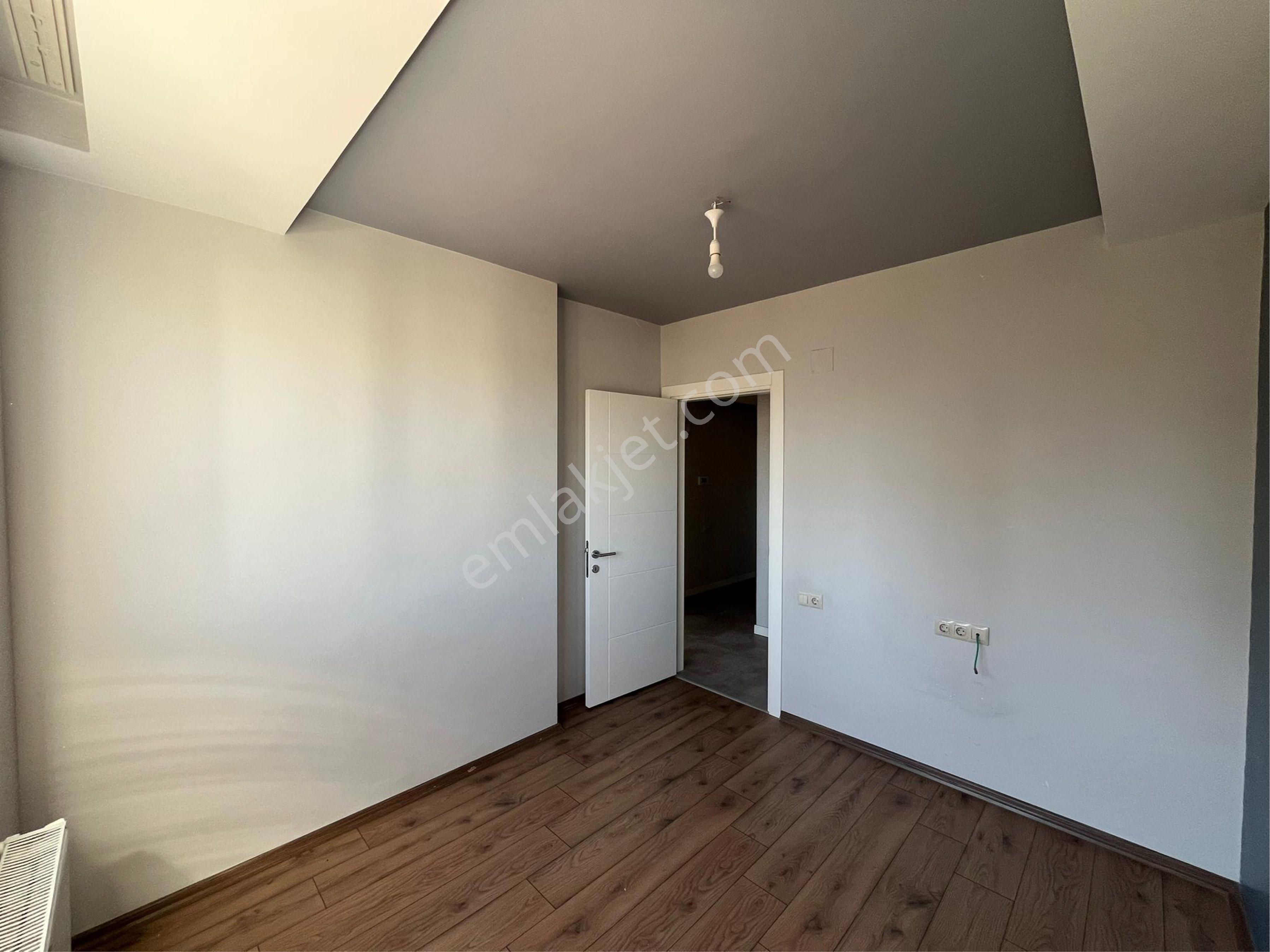100. Yıl’da 3+1 K.mutfak Doğalgazlı Ebeveyn Banyolu Geniş Oturumlu Kiralık Daire - Görsel 19