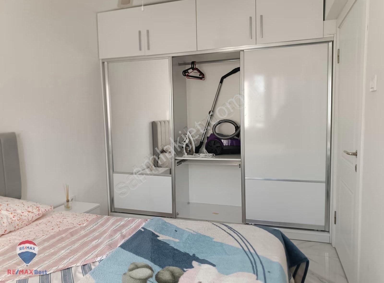 22 Karşıyaka Bostanlı Sahıle Yakın Eşyalı 3+1 Kıralık Daıre - Görsel 2