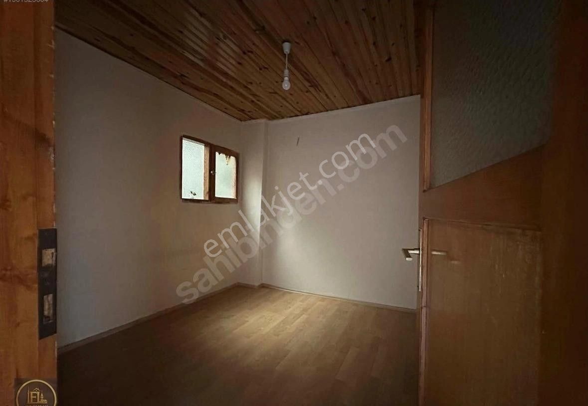 F-l Emlaktan Teraslı 2+1 Geniş Kiralık Daire - Görsel 9