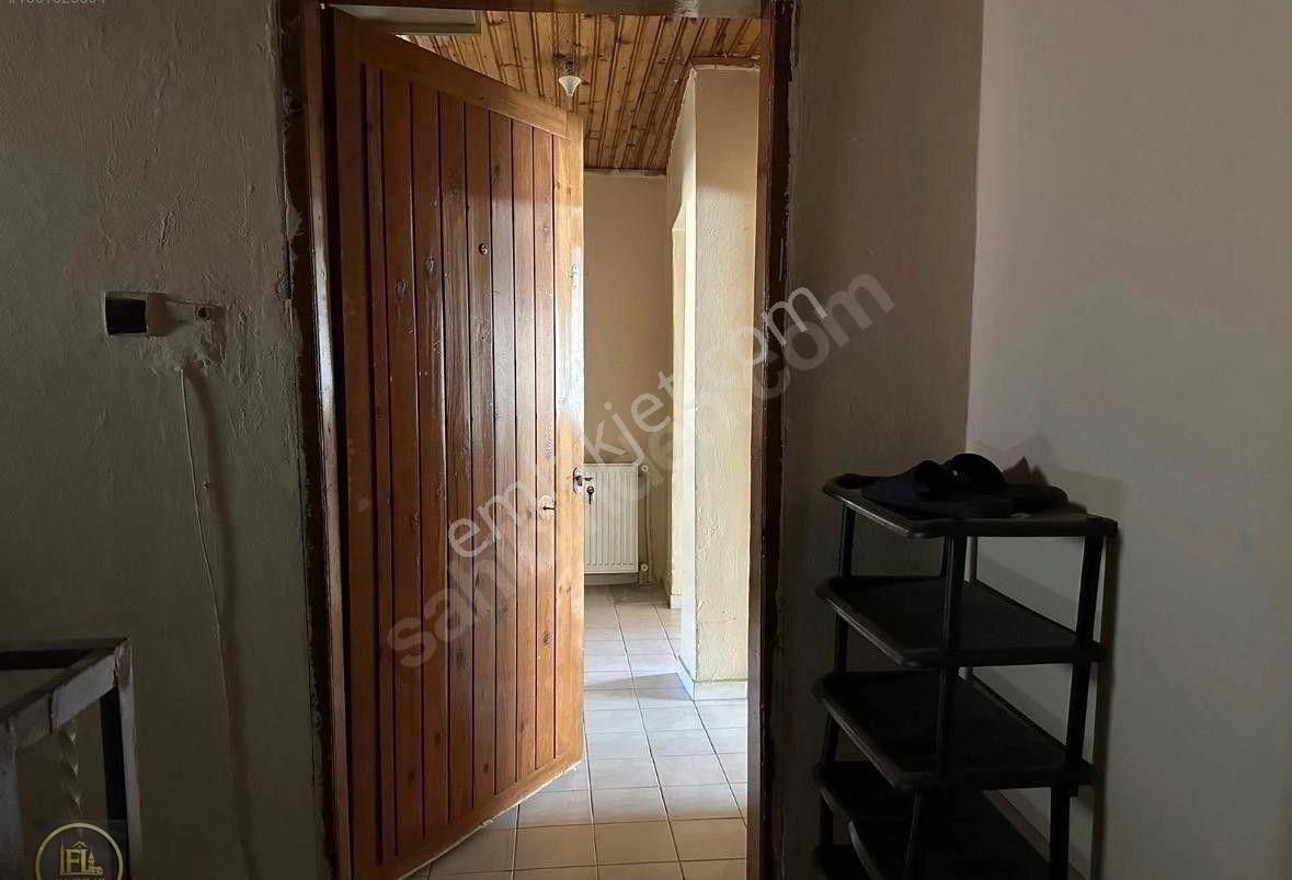 F-l Emlaktan Teraslı 2+1 Geniş Kiralık Daire - Görsel 3