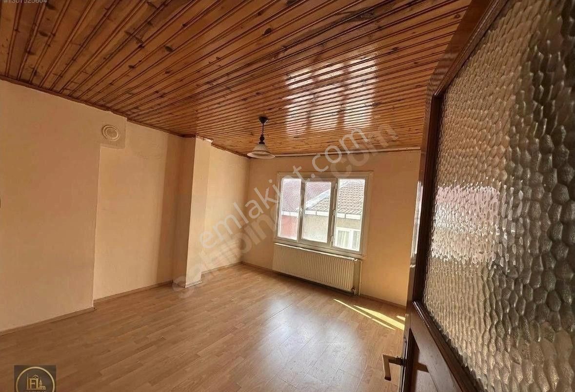 F-l Emlaktan Teraslı 2+1 Geniş Kiralık Daire - Görsel 12