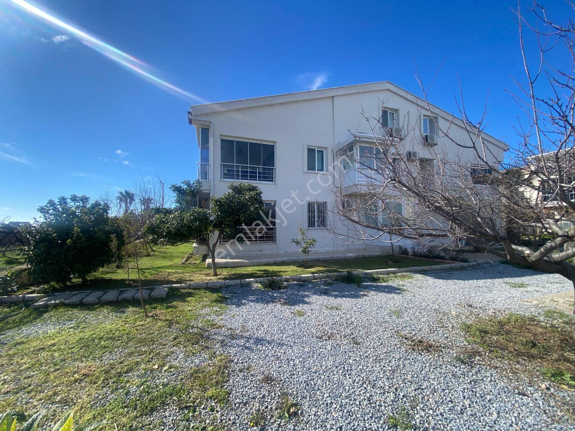 Didim Efeler Mahallesi Havuzlu Site İçinde Eşyalı 1+1 Daire