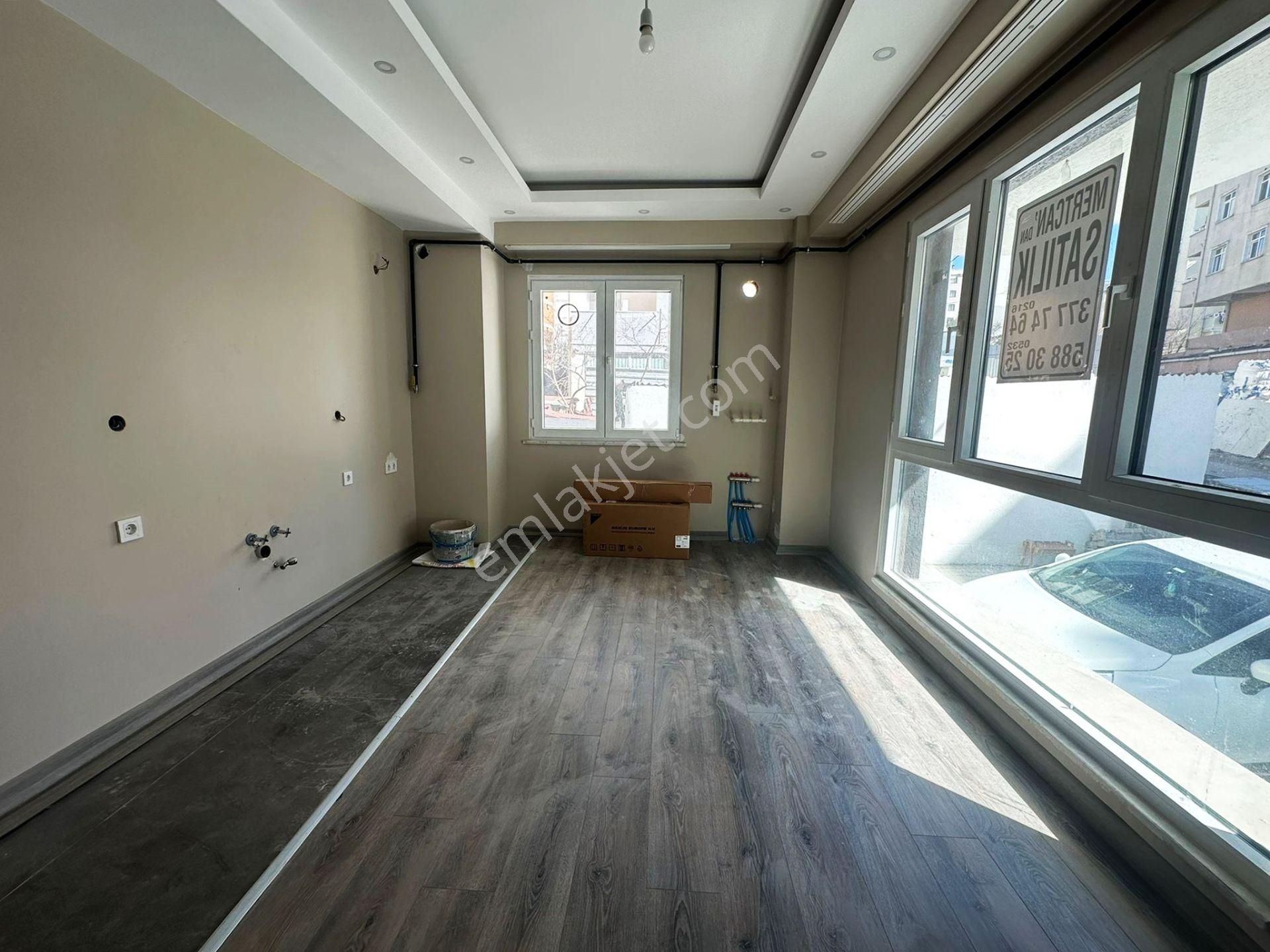 Adnan Kahveci Metroya Yürüme 1,5+1 İskanlı - Kredi Limitsiz Sıfır Daire