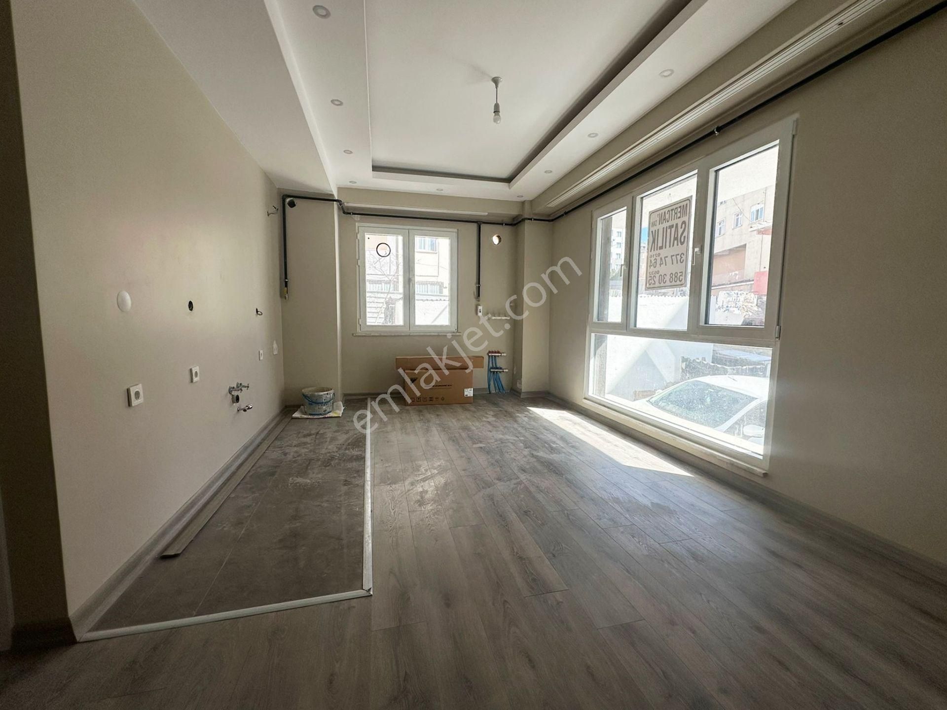 Adnan Kahveci Metroya Yürüme 1,5+1 İskanlı - Kredi Limitsiz Sıfır Daire - Görsel 2