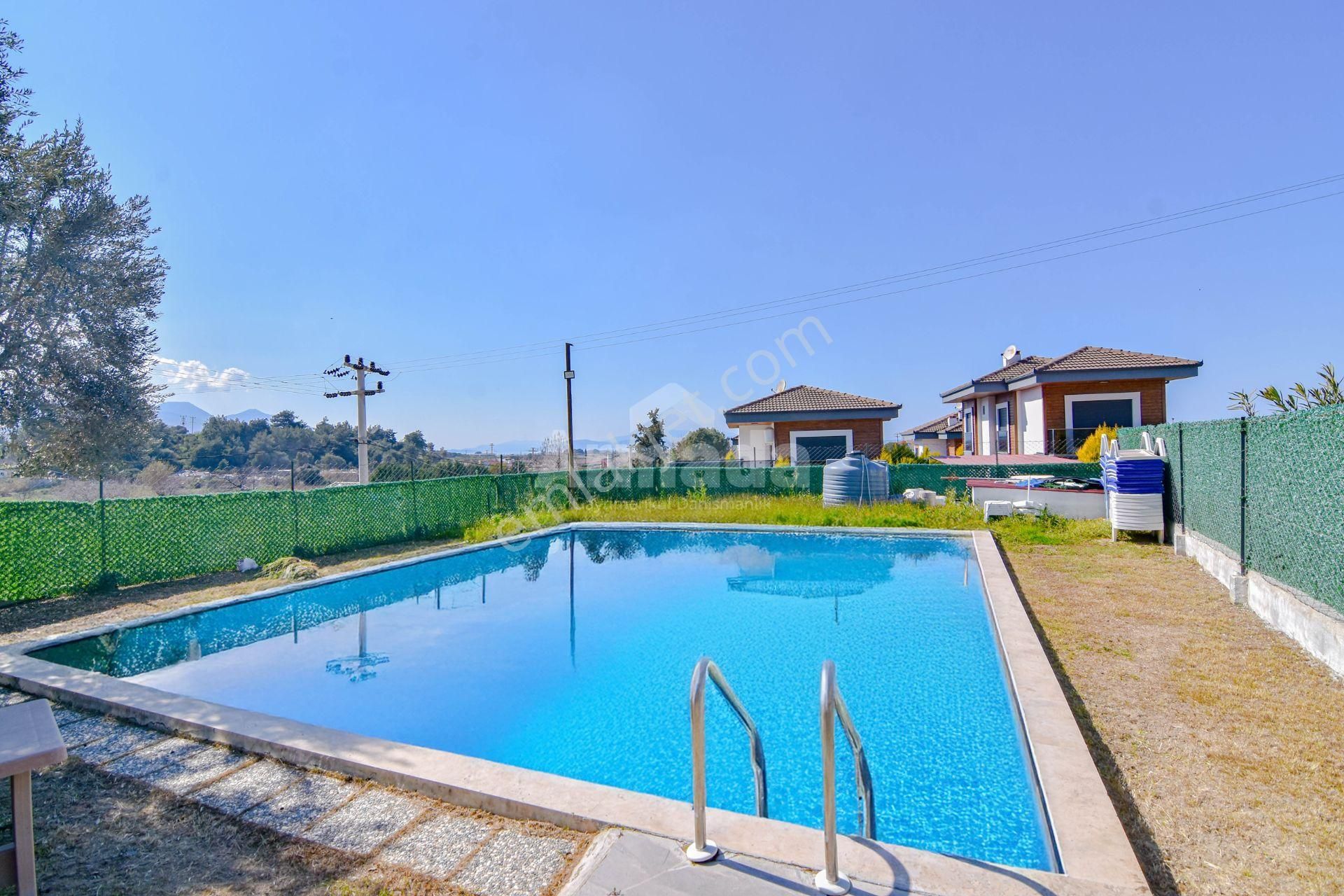 Kuşadası Davutlarda Havuzlu Site İçerisinde Satılık 3+1 Villa - Görsel 28