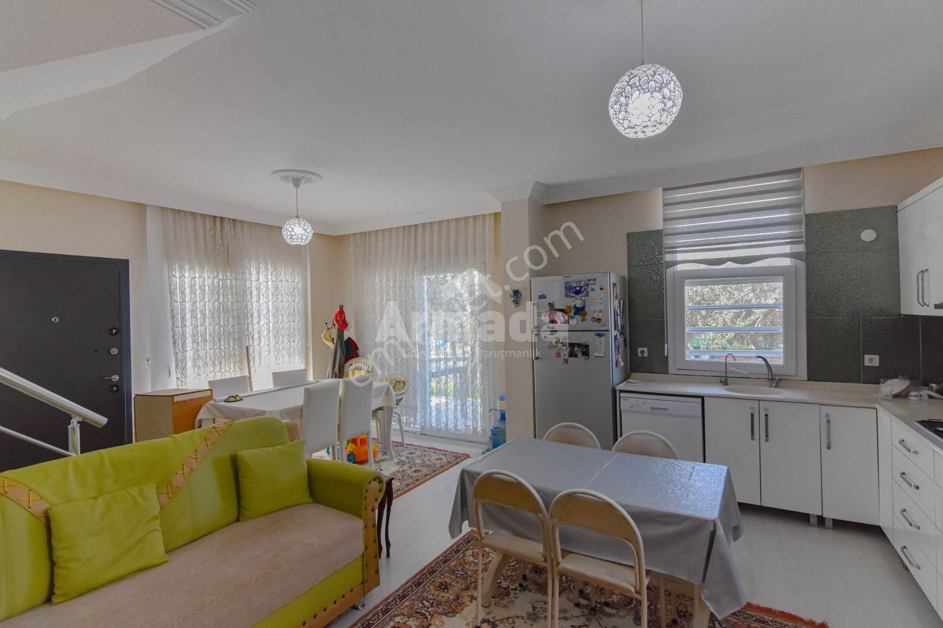 Kuşadası Davutlarda Havuzlu Site İçerisinde Satılık 3+1 Villa - Görsel 5