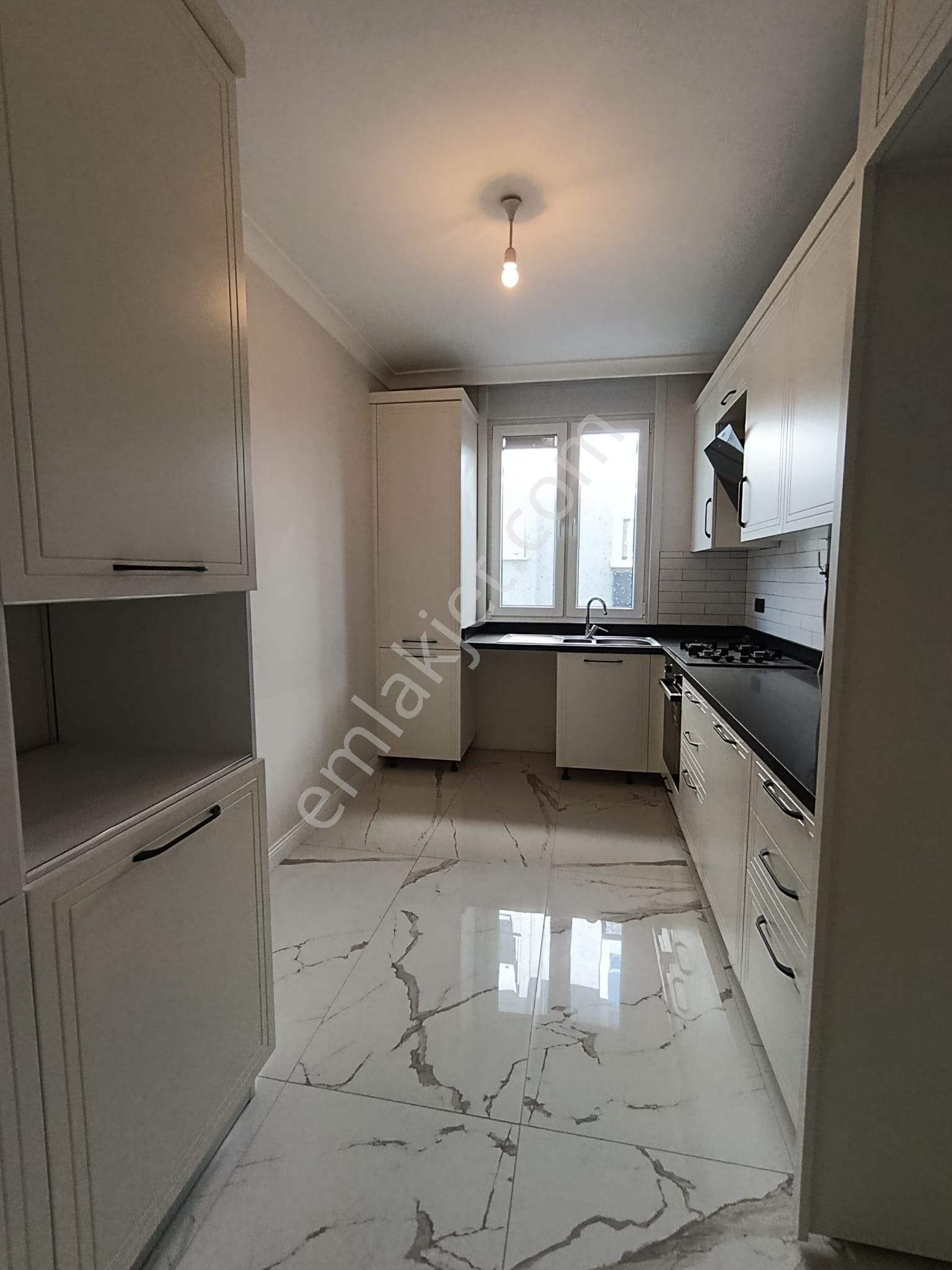 Bahçelievler Çalışlar Caddesi Yakın Yeni Bina 3+1 Lüks Kiralık - Görsel 13