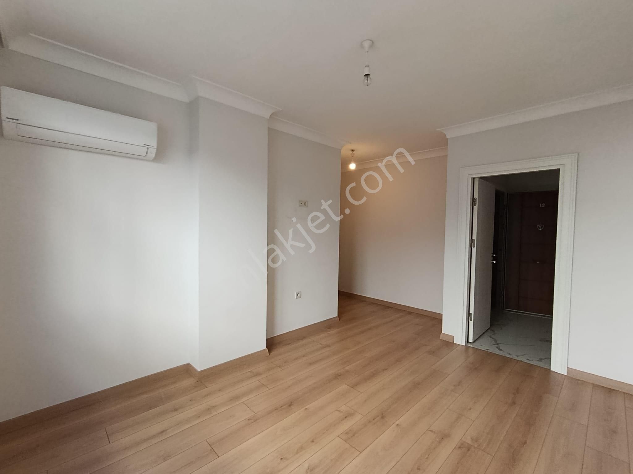 Bahçelievler Çalışlar Caddesi Yakın Yeni Bina 3+1 Lüks Kiralık - Görsel 5