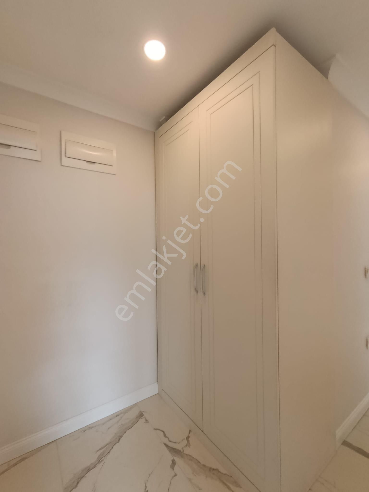 Bahçelievler Çalışlar Caddesi Yakın Yeni Bina 3+1 Lüks Kiralık - Görsel 3