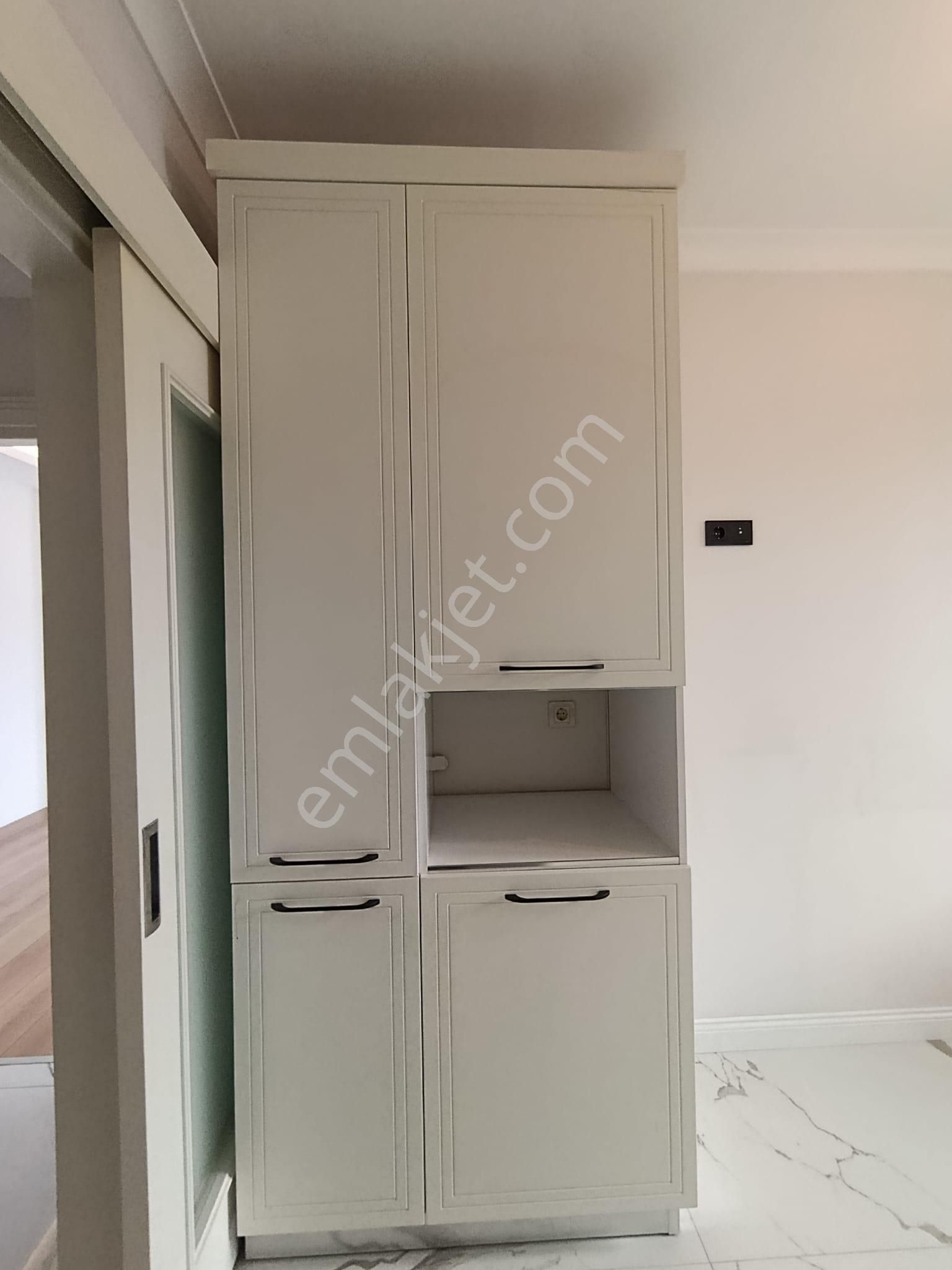 Bahçelievler Çalışlar Caddesi Yakın Yeni Bina 3+1 Lüks Kiralık - Görsel 11