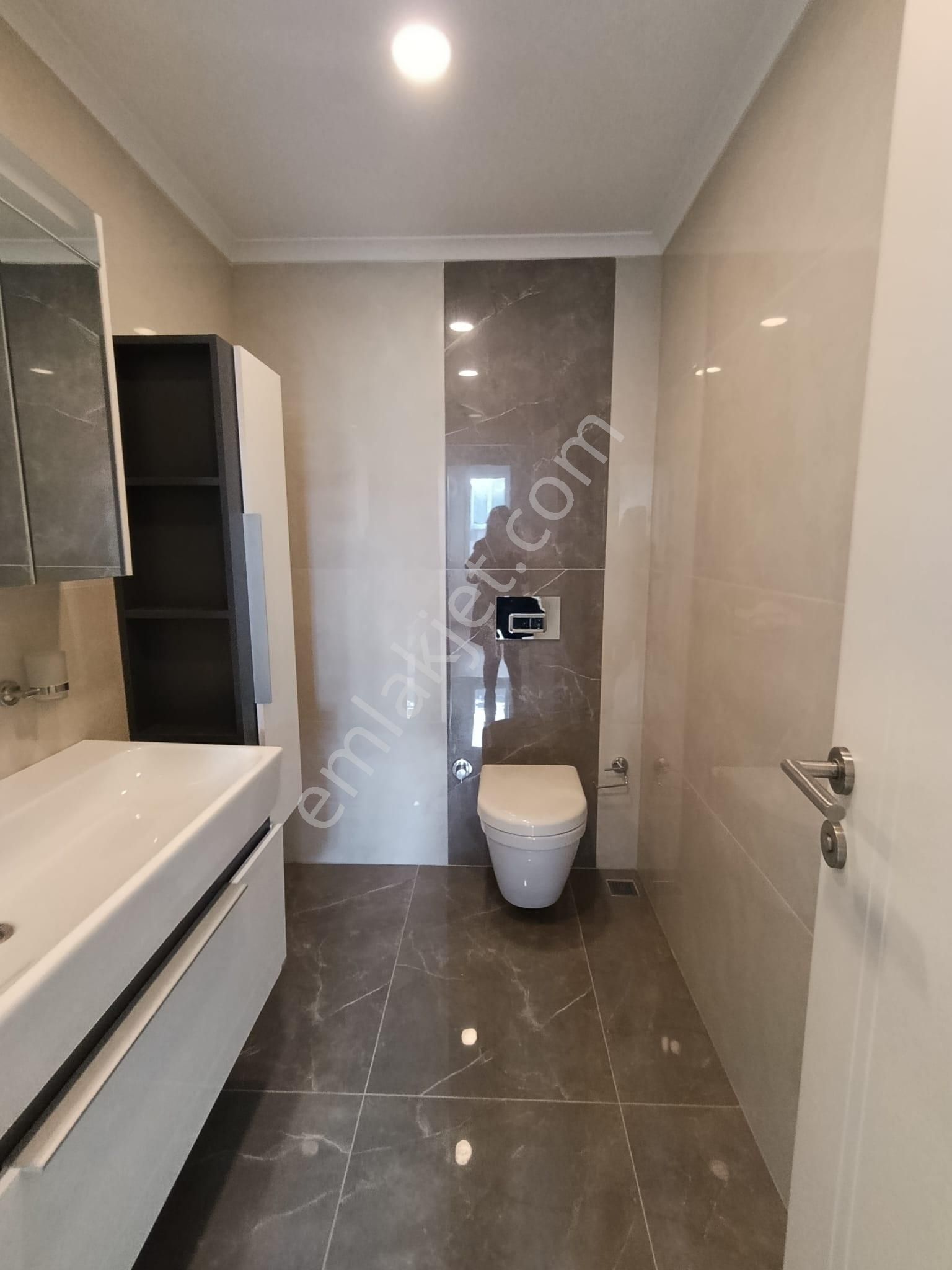 Bahçelievler Çalışlar Caddesi Yakın Yeni Bina 3+1 Lüks Kiralık - Görsel 14