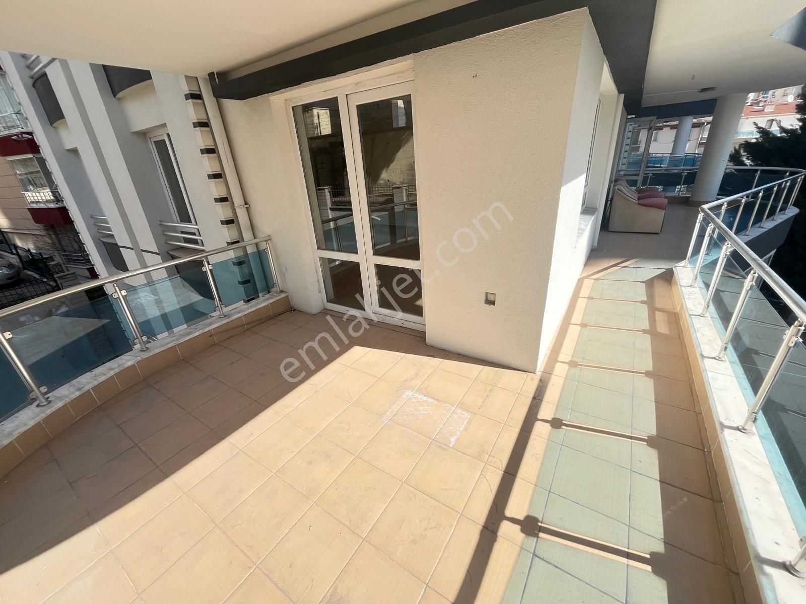 Teleferik Yakını Cadde Üzerinde Site İçerisinde Kralık 3+1 Daire* - Görsel 8