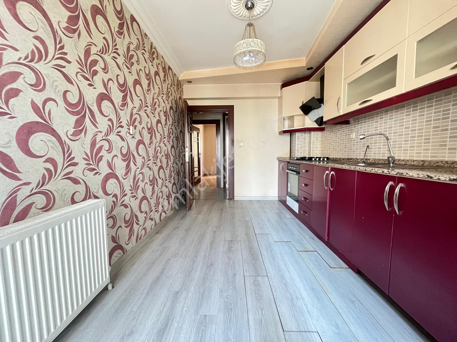 Teleferik Yakını Cadde Üzerinde Site İçerisinde Kralık 3+1 Daire* - Görsel 4