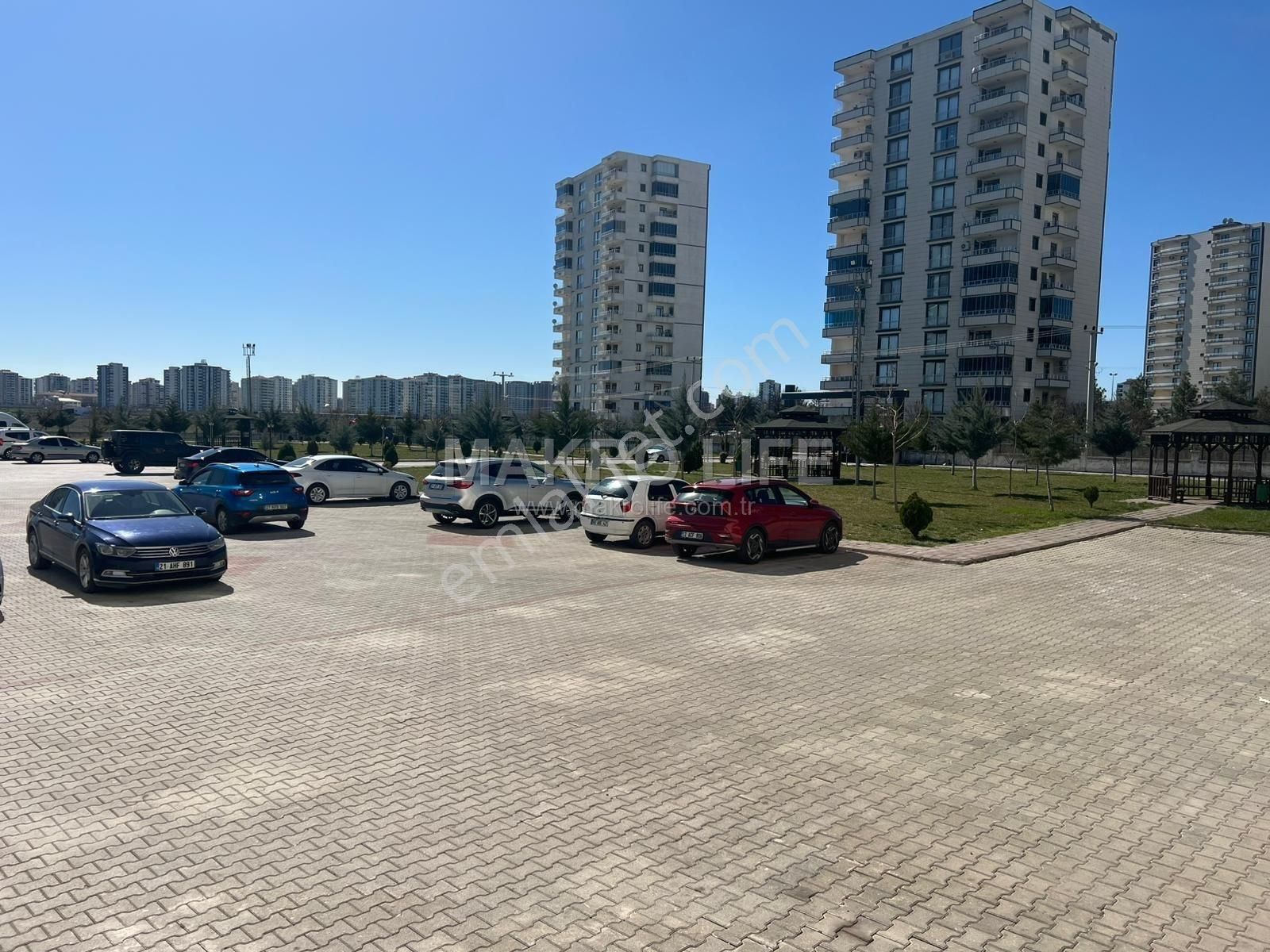Üçkuyularda Satılık Bakımlı 3+1 Daire - Görsel 2
