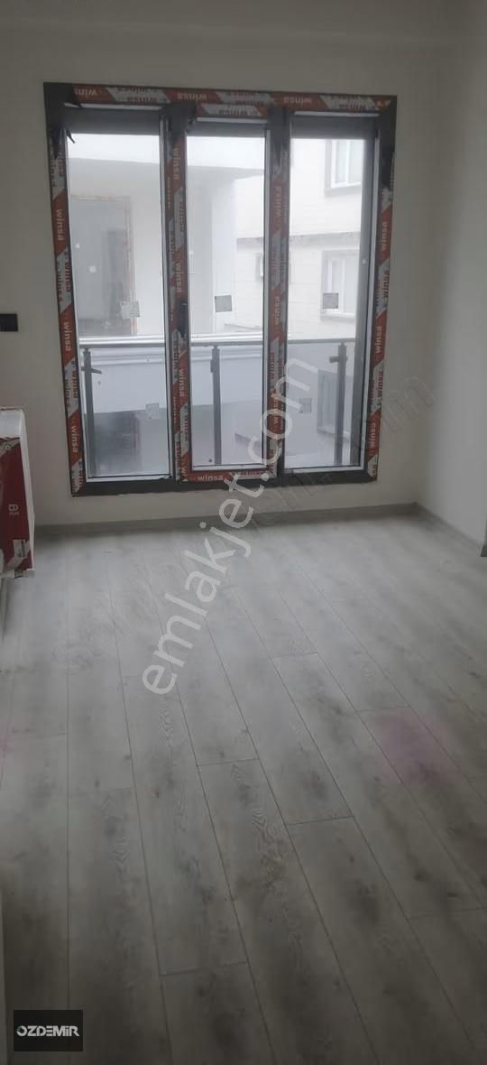 Özdemir İnşaat'tan İkizçayda Denize Yakın Havuzlu Otoparklı 1+1 - Görsel 6