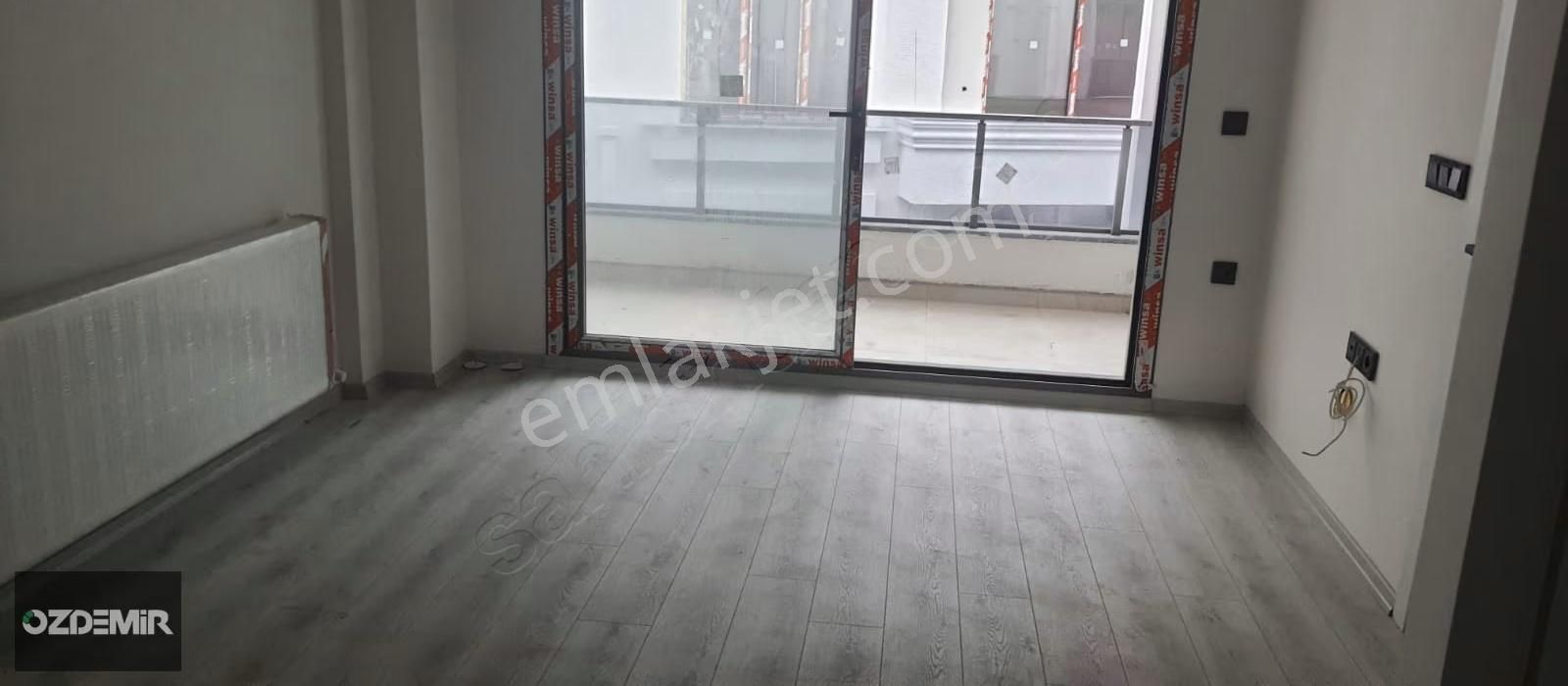 Özdemir İnşaat'tan İkizçayda Denize Yakın Havuzlu Otoparklı 1+1 - Görsel 15