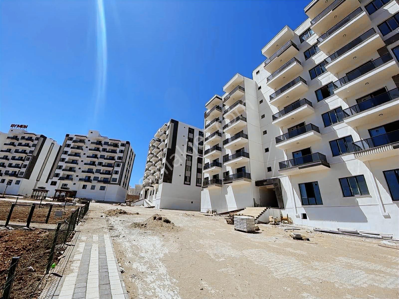 Rota'dan 450 Evlerde Acil Satılık 2+1 Havuzlu Hobi Bahçeli Daire - Görsel 12