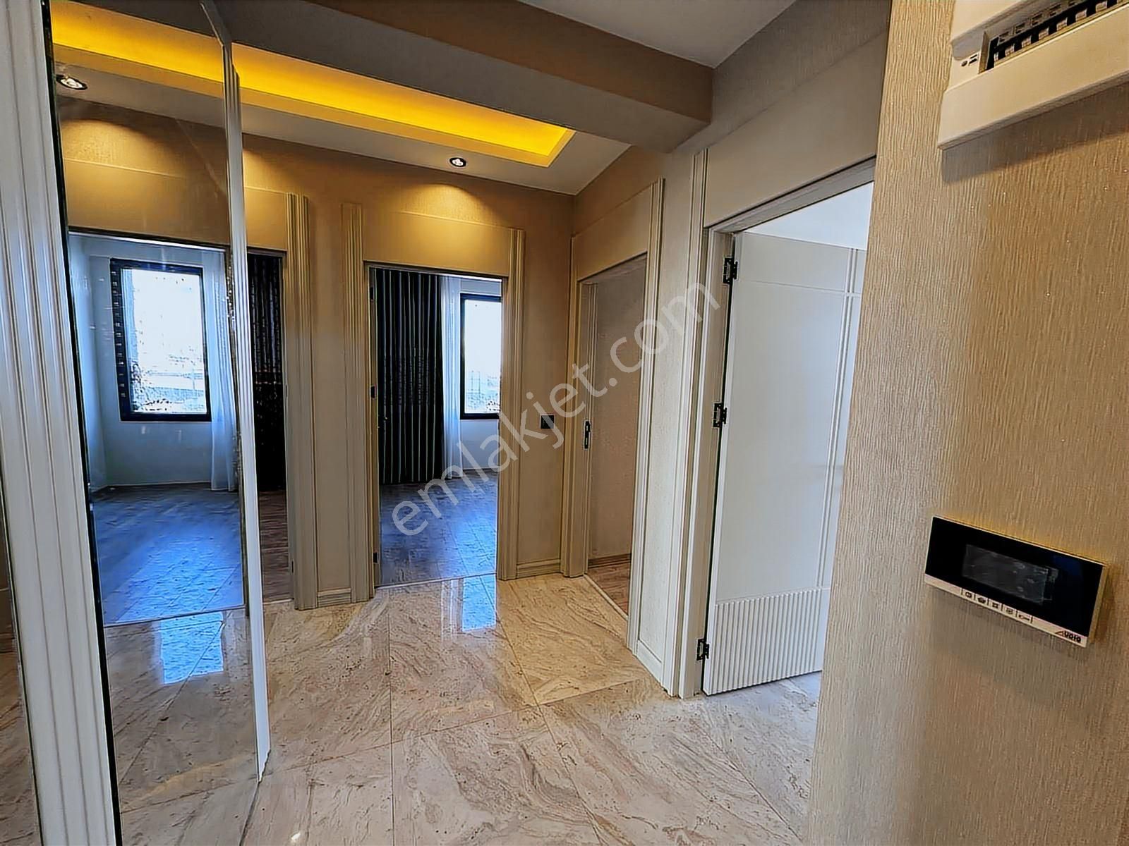 Rota'dan Orhan Doğan Caddesi 2+1 Satılık Daire / Bağcılar - Görsel 22