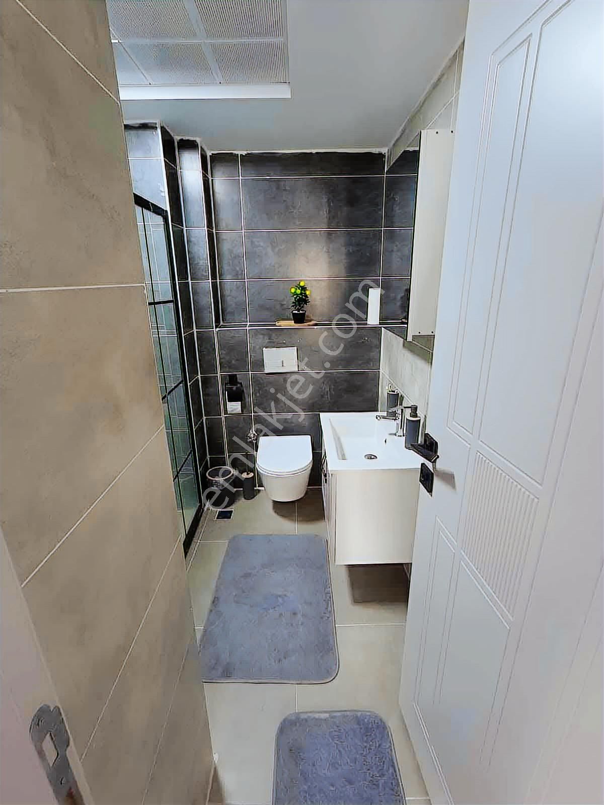 Rota'dan Winstown Avm Yanı Satılık 2+1 Bakımlı Daire - Görsel 4