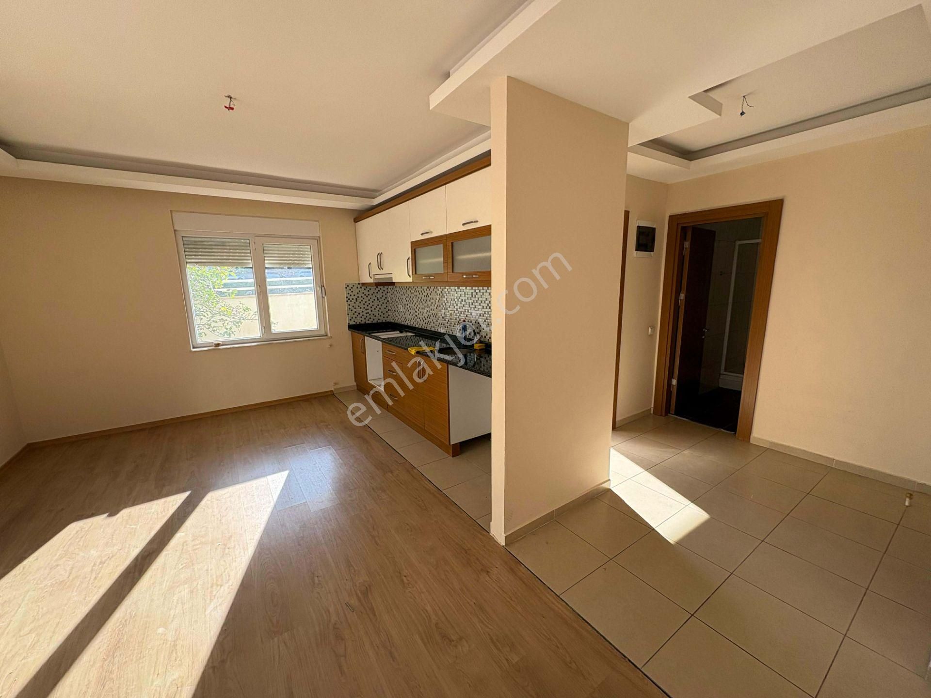 Şafak Emlak Kiralık Toros Mah Havuzlu Site İçerisinde 4+1 180 M2 - Görsel 4