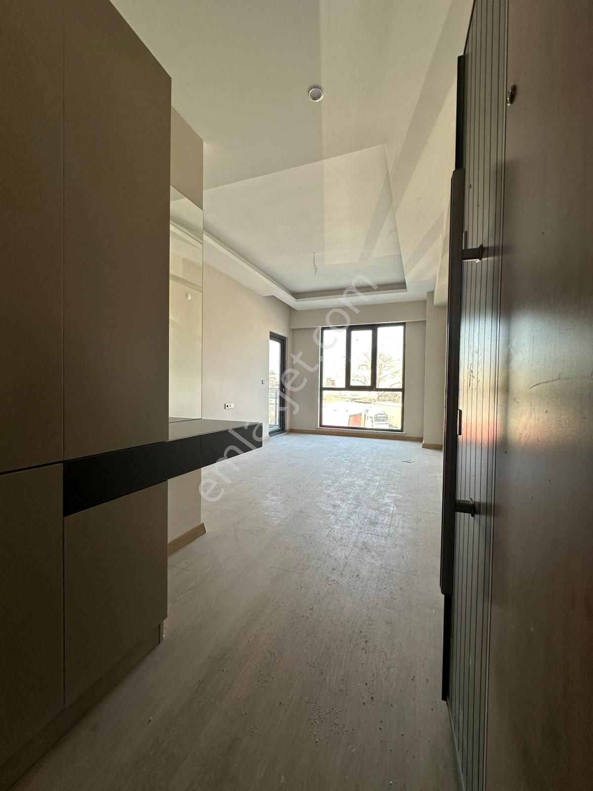 Gülbahçe Pazar Pazarı Caddesinde | Sıfır 2+1 Ara Kat Otoparklı Satılık Daire - Görsel 18