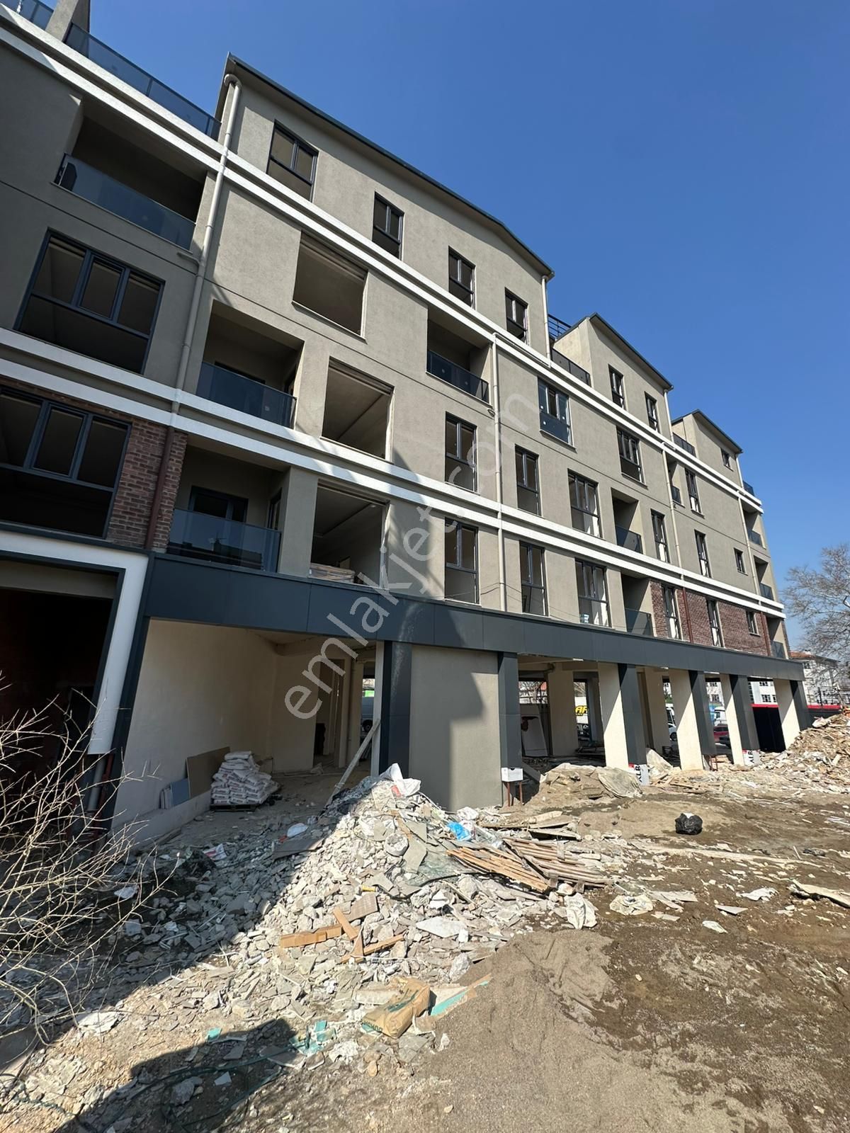 Gülbahçe Pazar Pazarı Caddesinde | Sıfır 2+1 Ara Kat Otoparklı Satılık Daire - Görsel 20