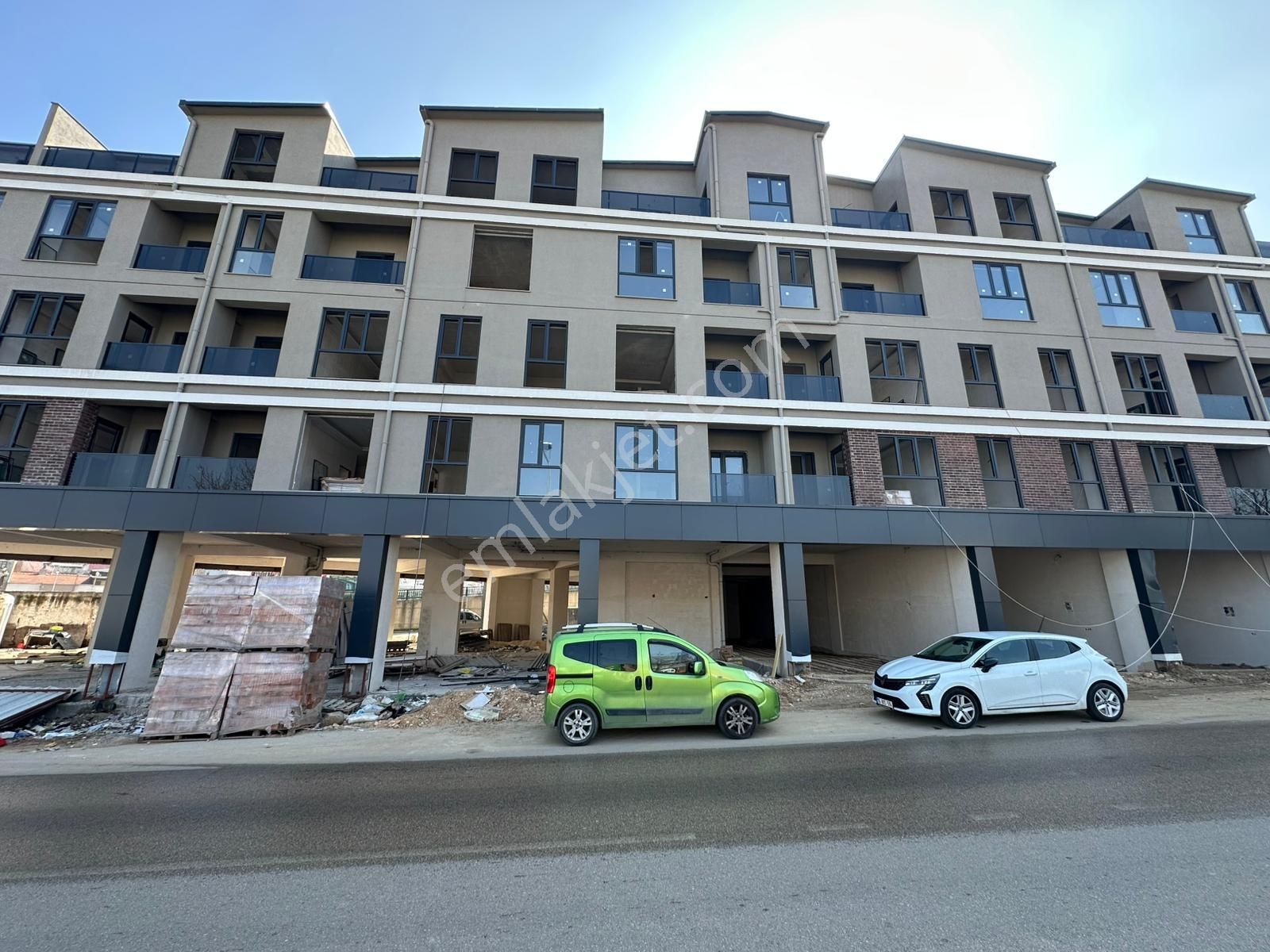 Gülbahçe Pazar Pazarı Caddesinde | Sıfır 2+1 Ara Kat Otoparklı Satılık Daire - Görsel 19